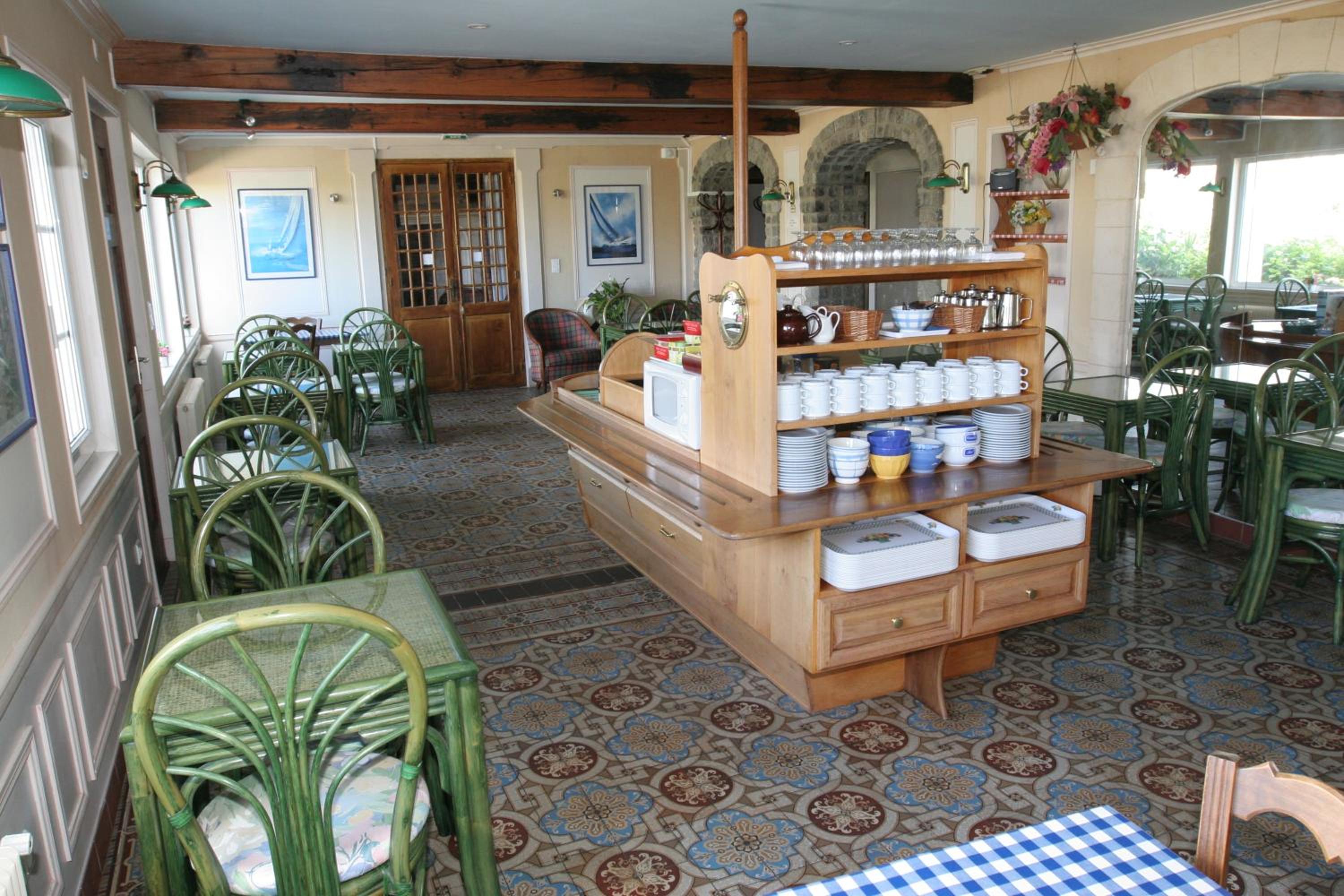 restaurant