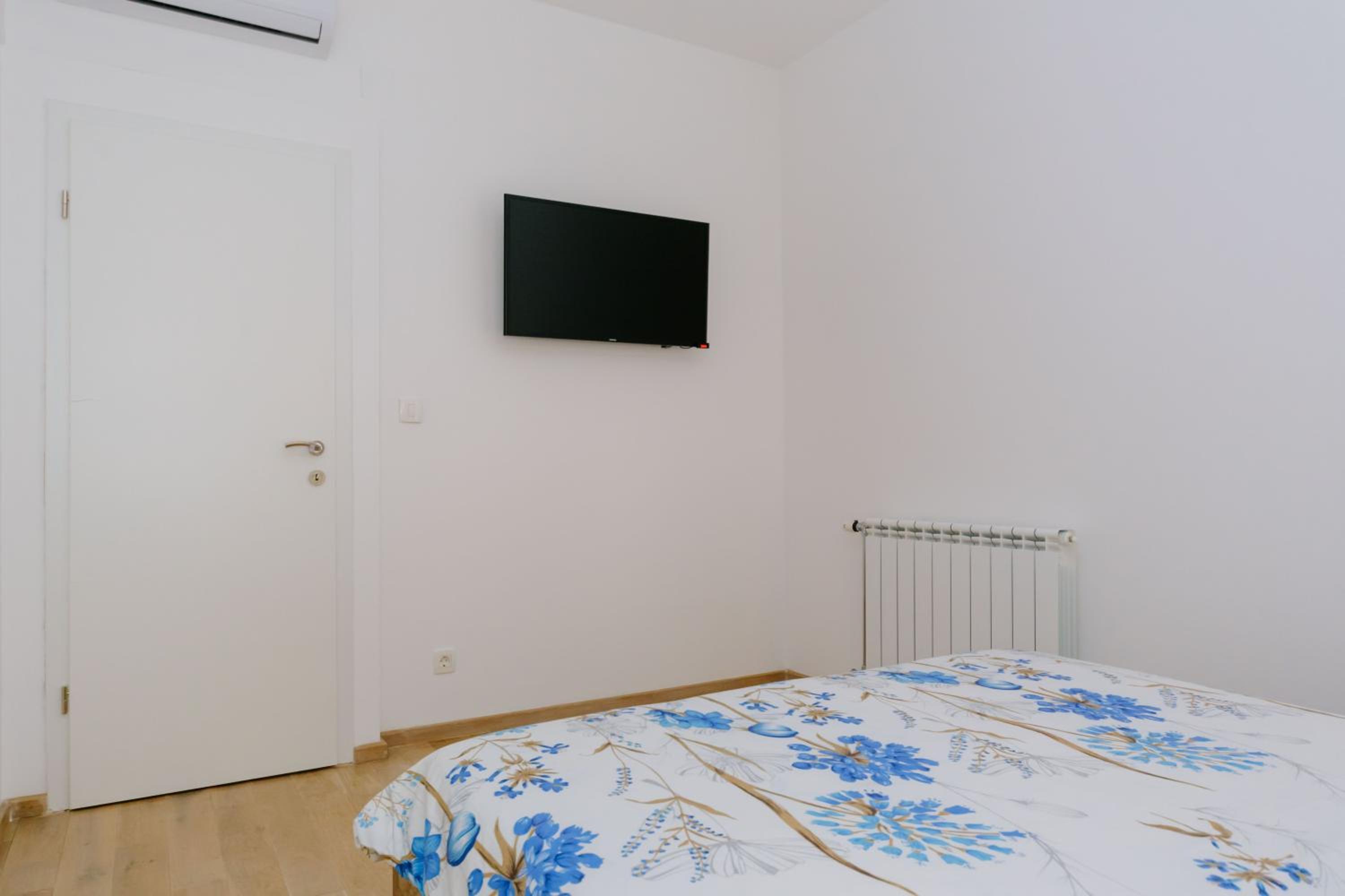 Opium Mar Apartments