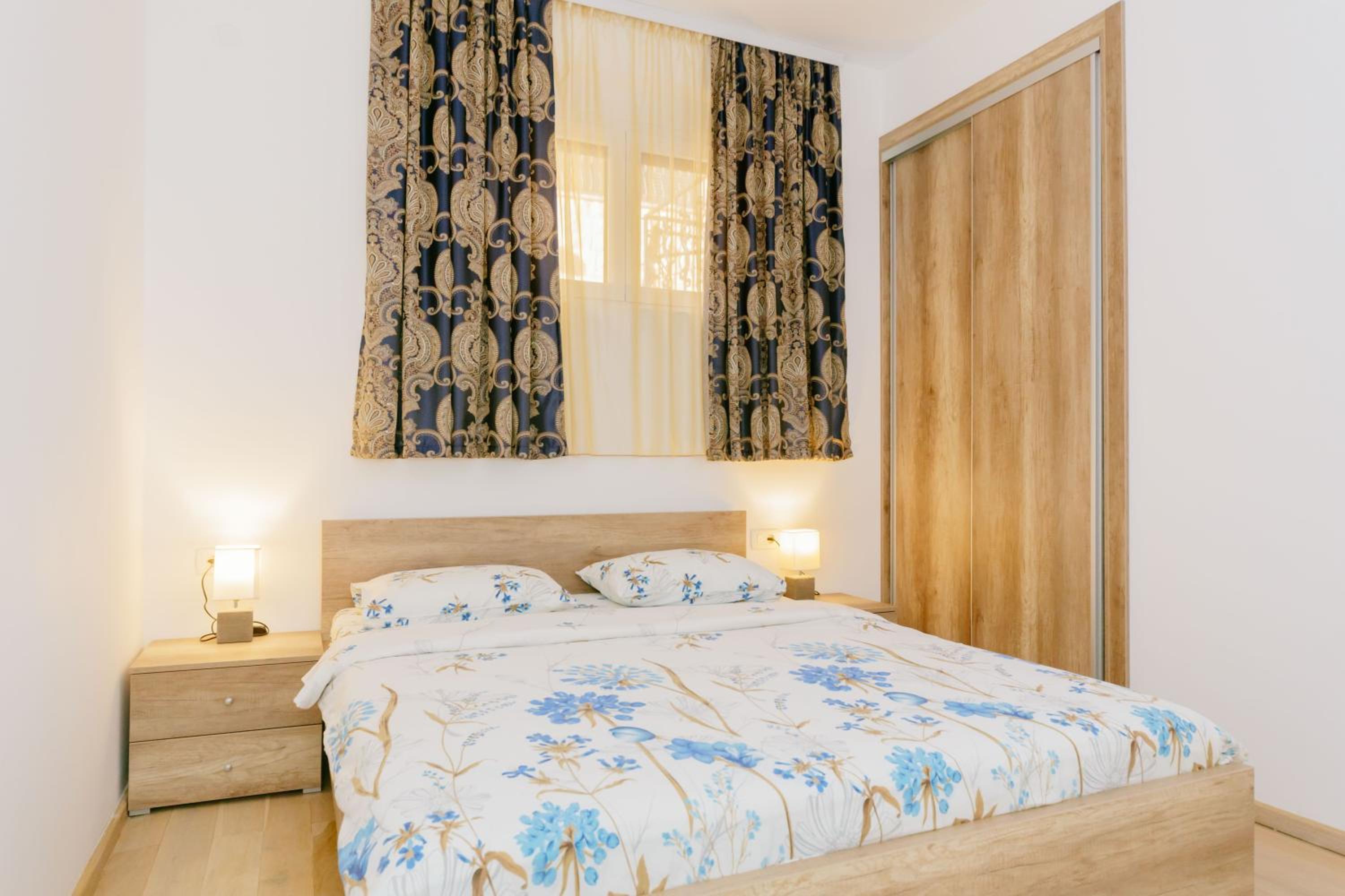 Opium Mar Apartments