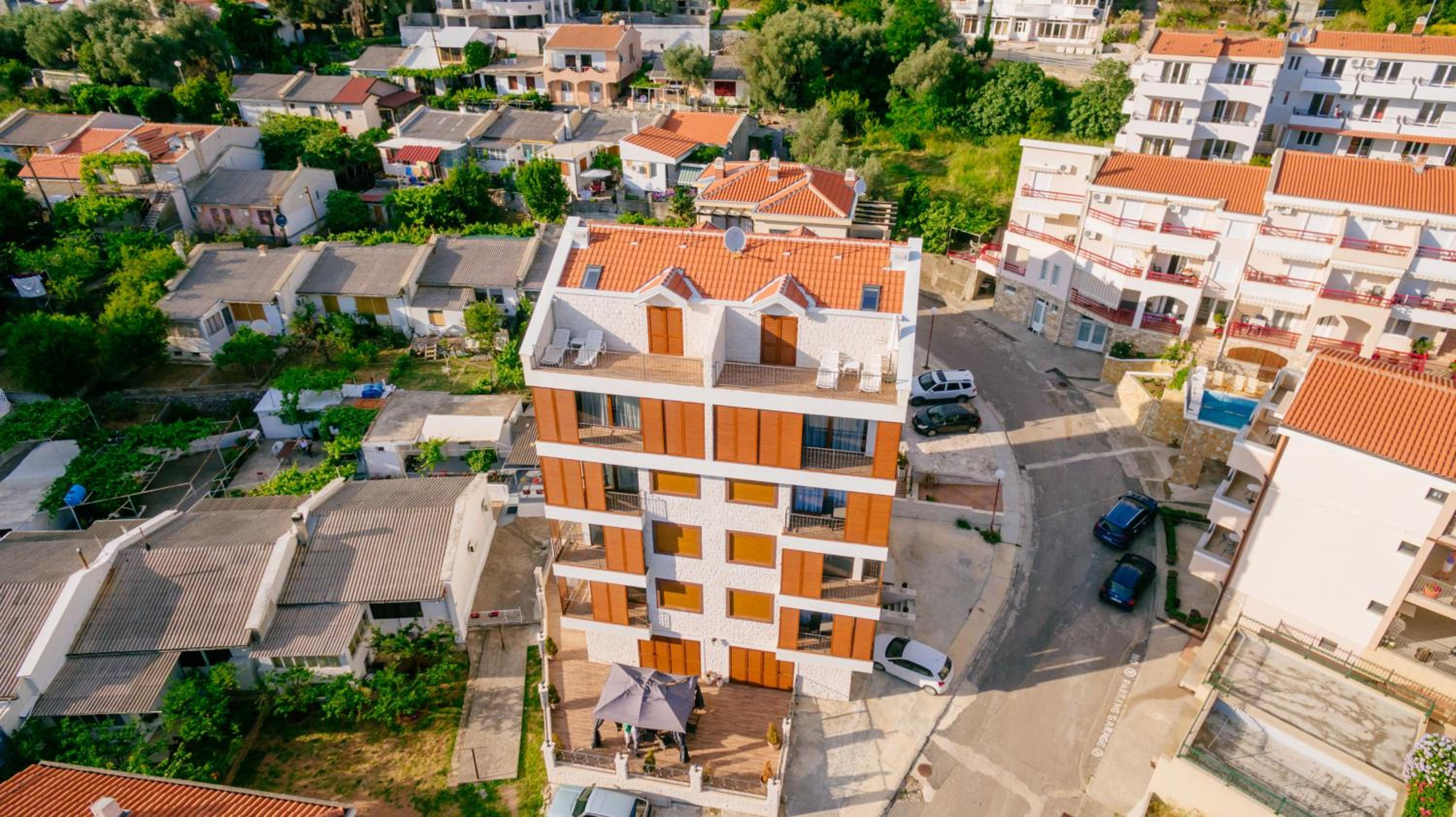Opium Mar Apartments