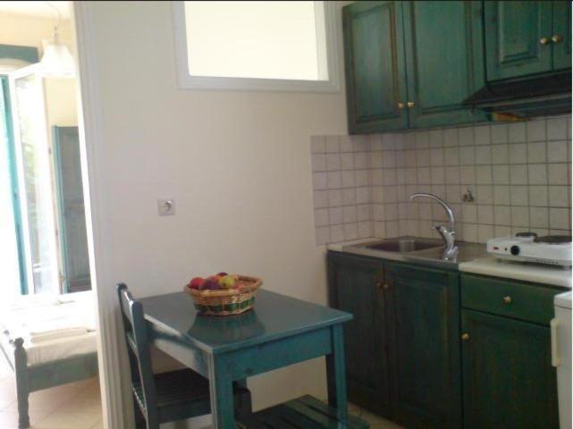 Odysseia Apartments