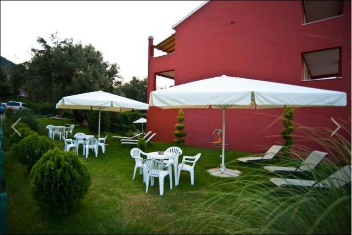 Odysseia Apartments