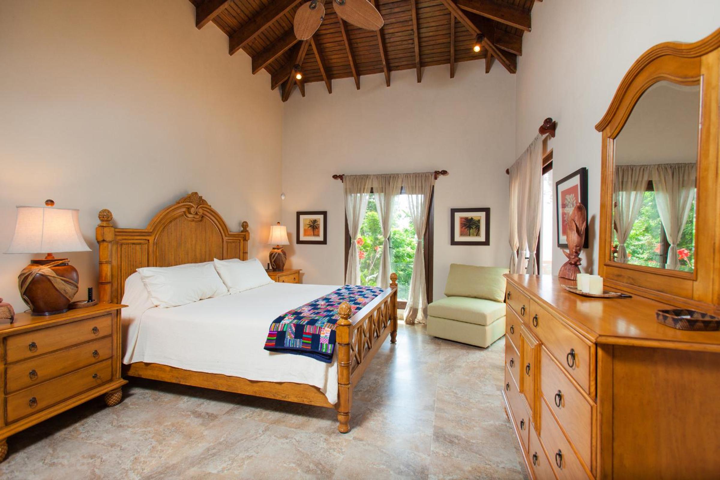 La Colina - 3 Bedrooms