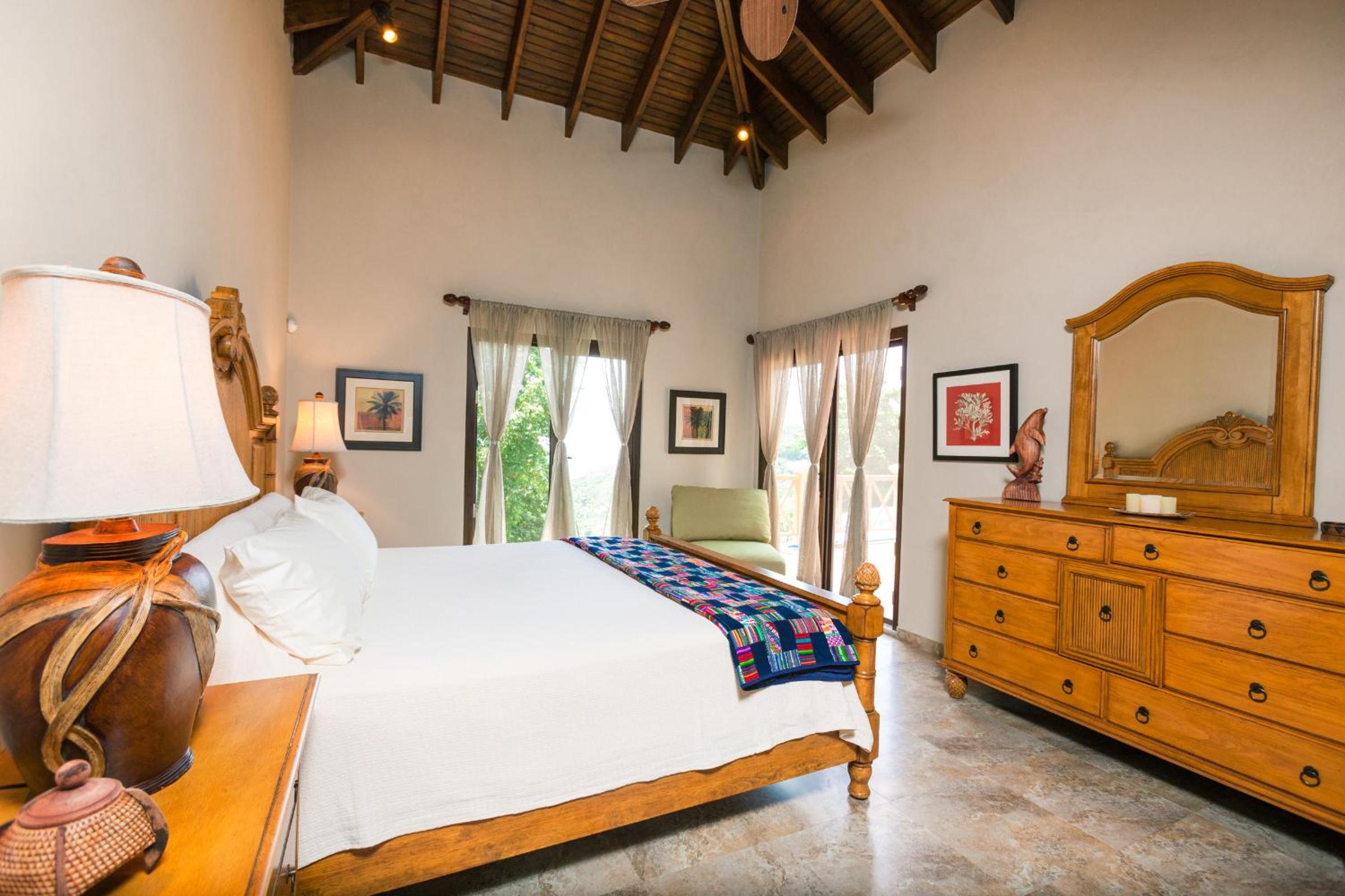La Colina - 3 Bedrooms