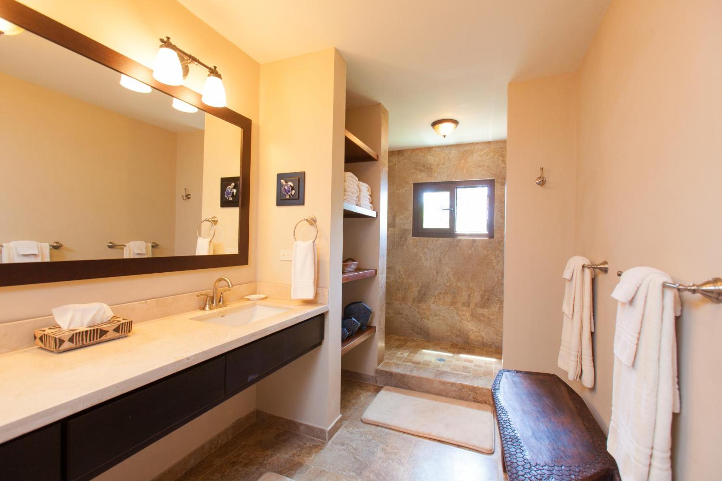 La Colina - 3 Bedrooms