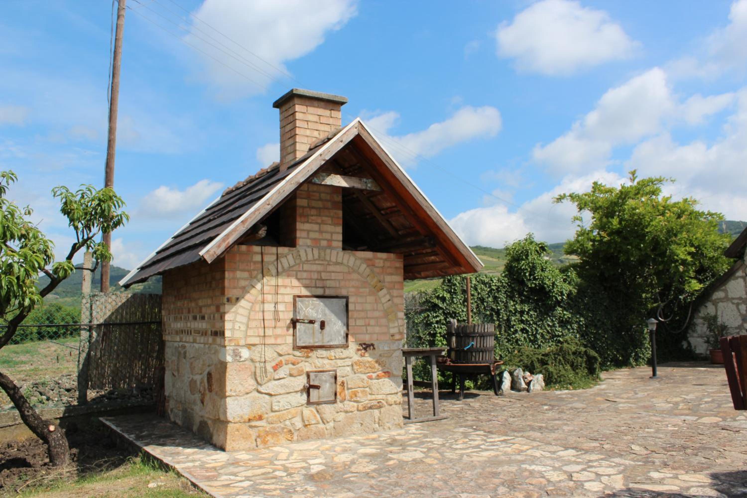 Photo 18