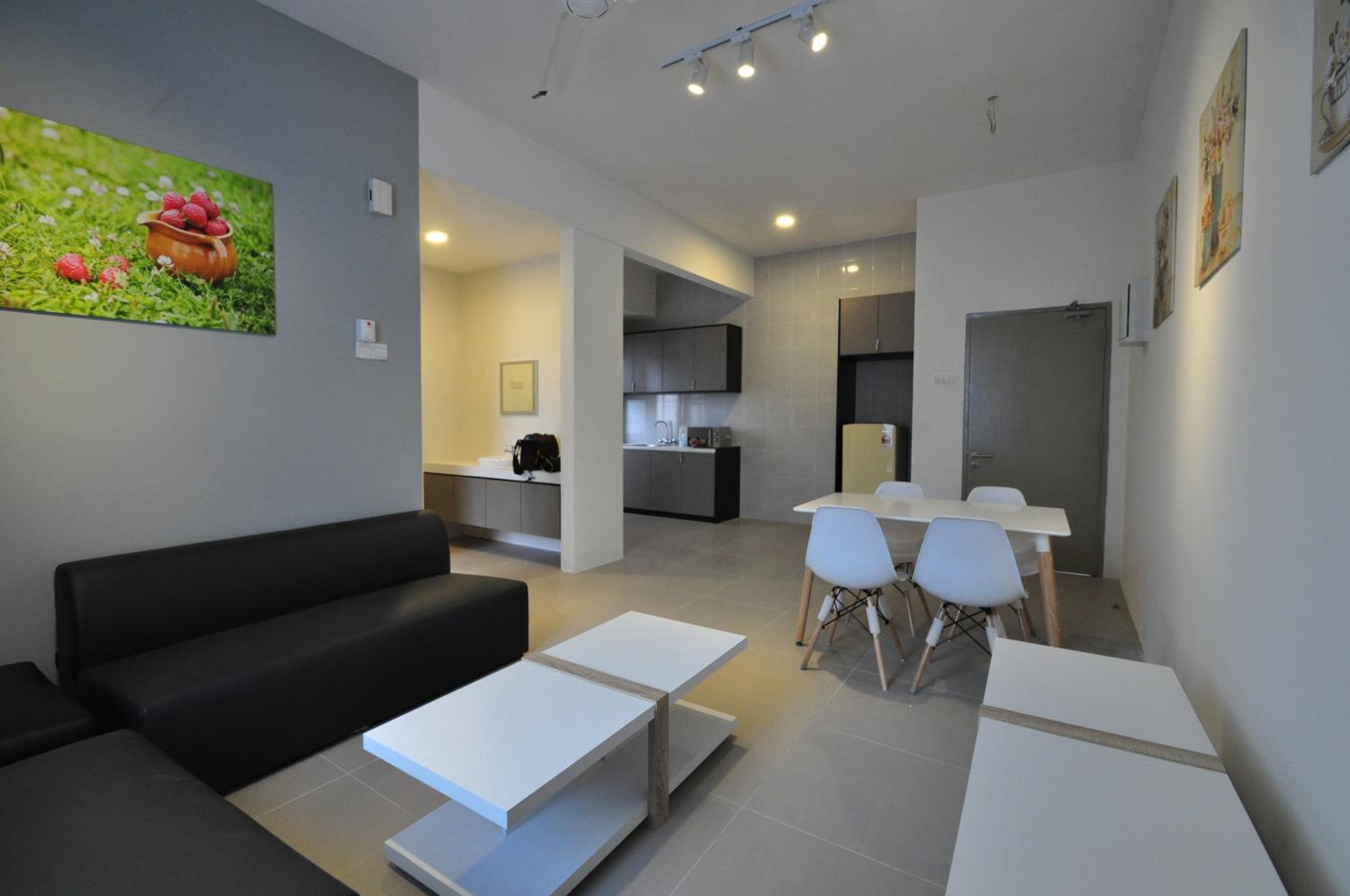 DreamScape Apartment @ Golden Hill