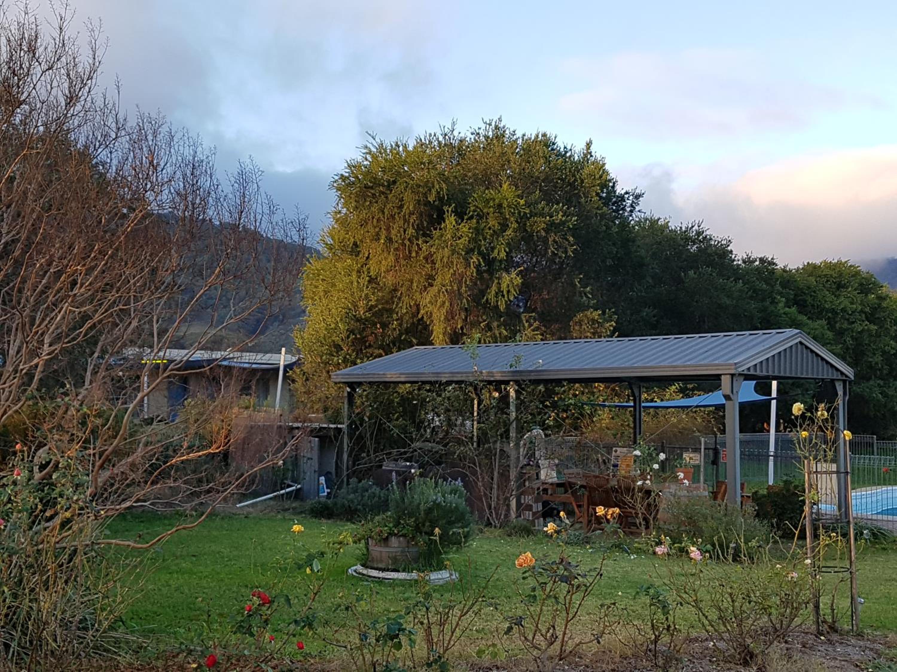 Valley View Motel