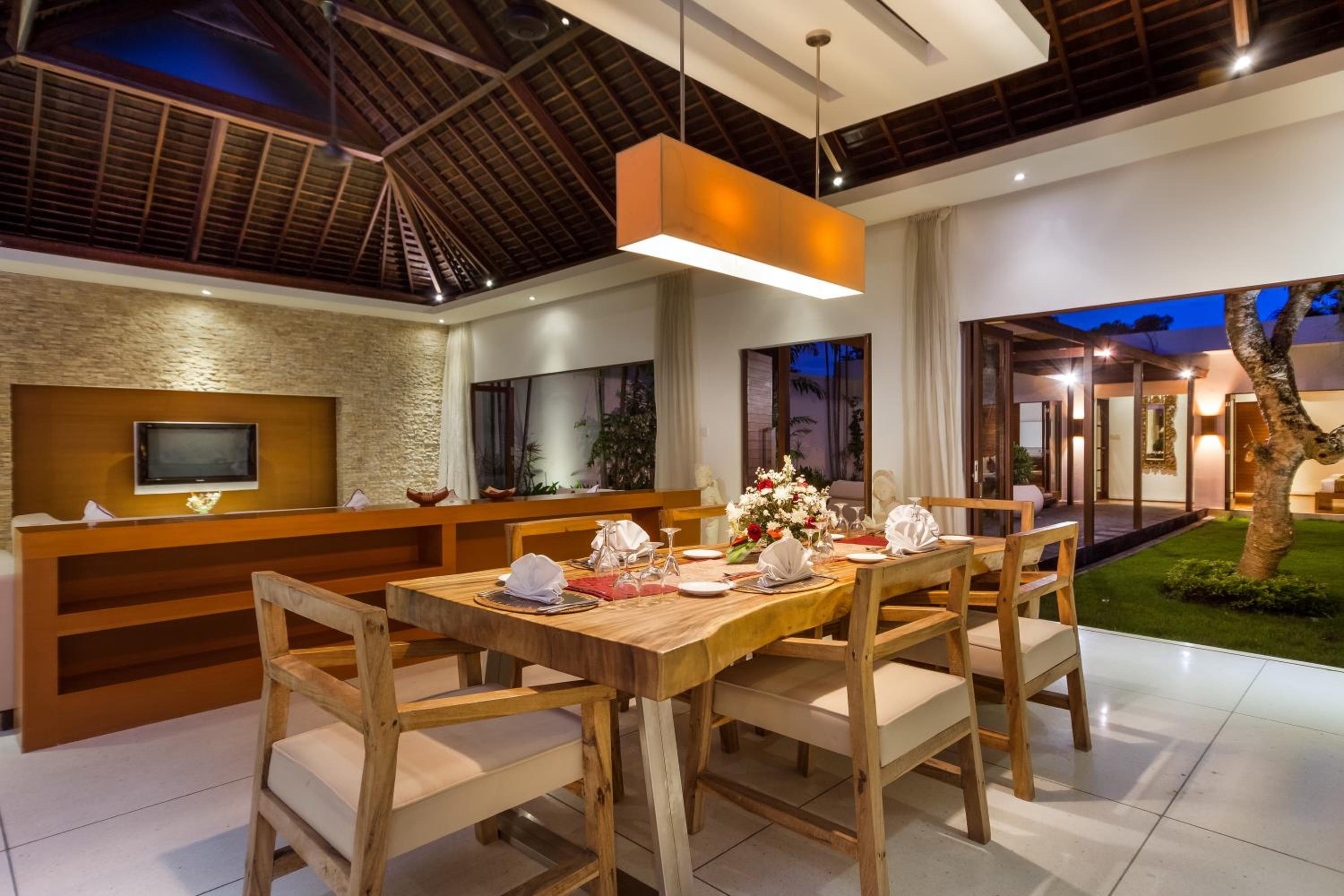 Villa Illam