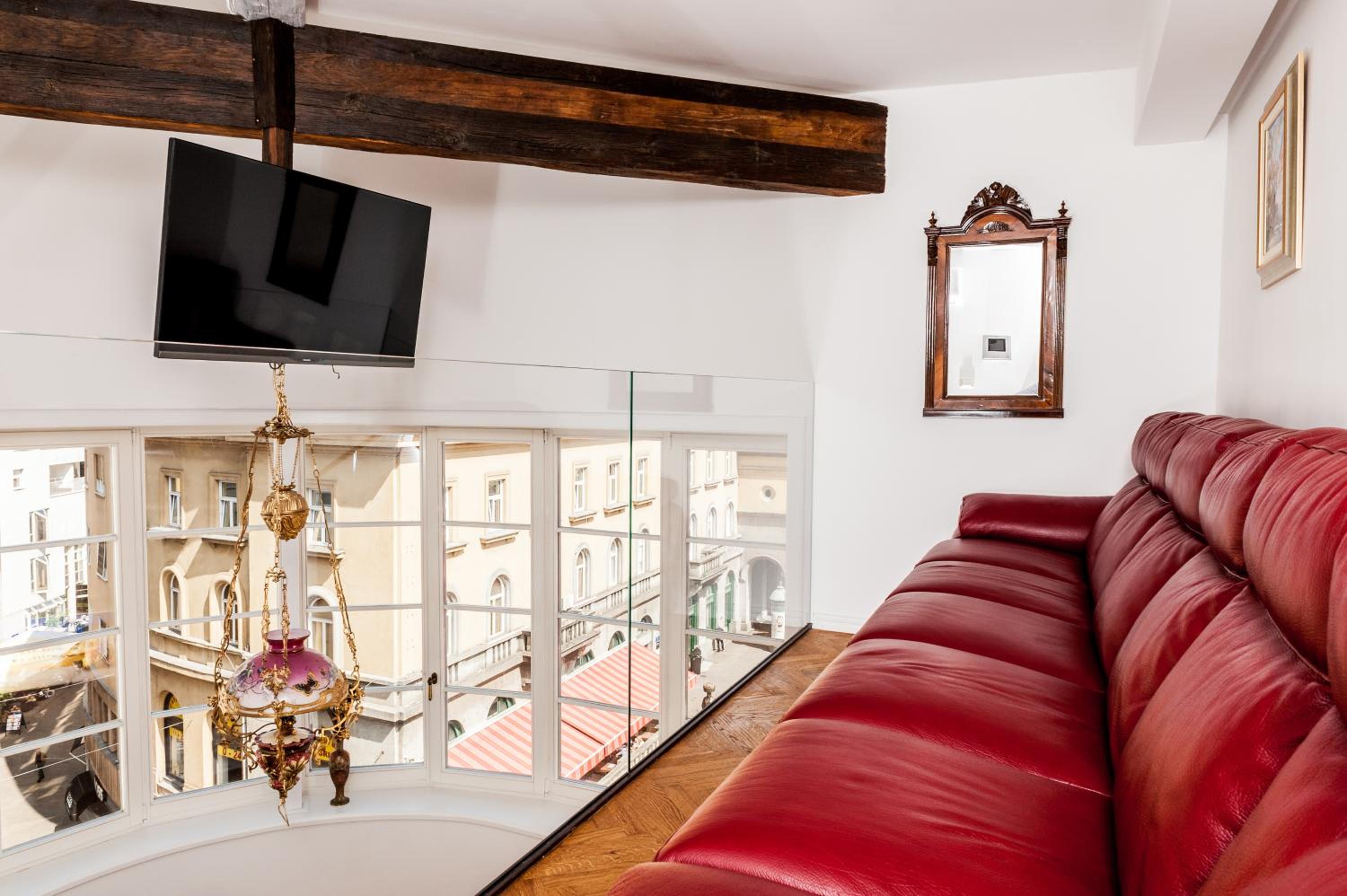 Main Square penthouse