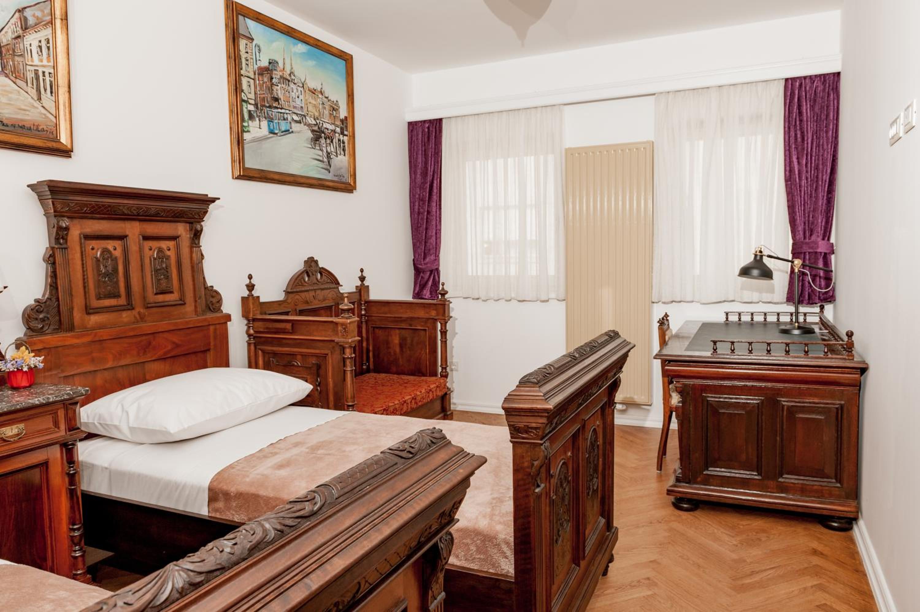 Main Square penthouse