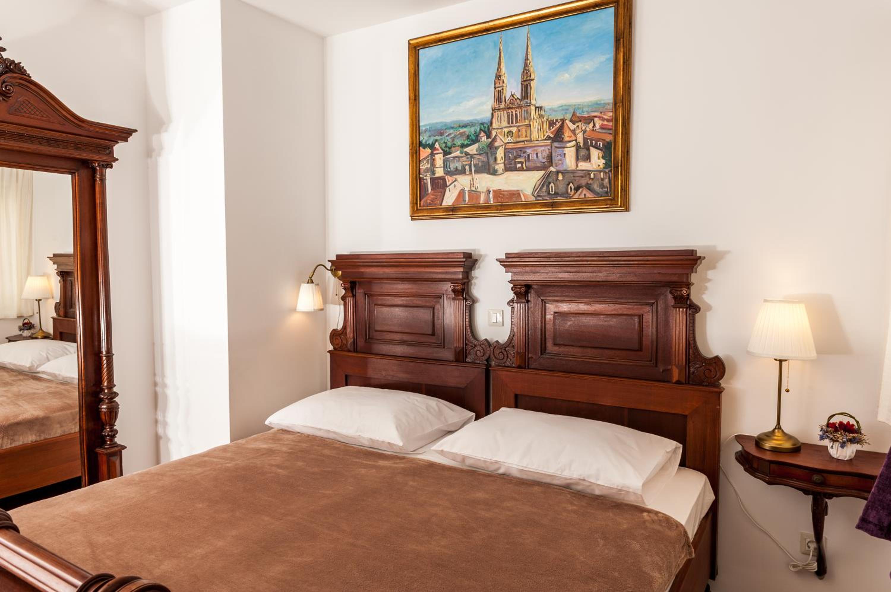 Main Square penthouse