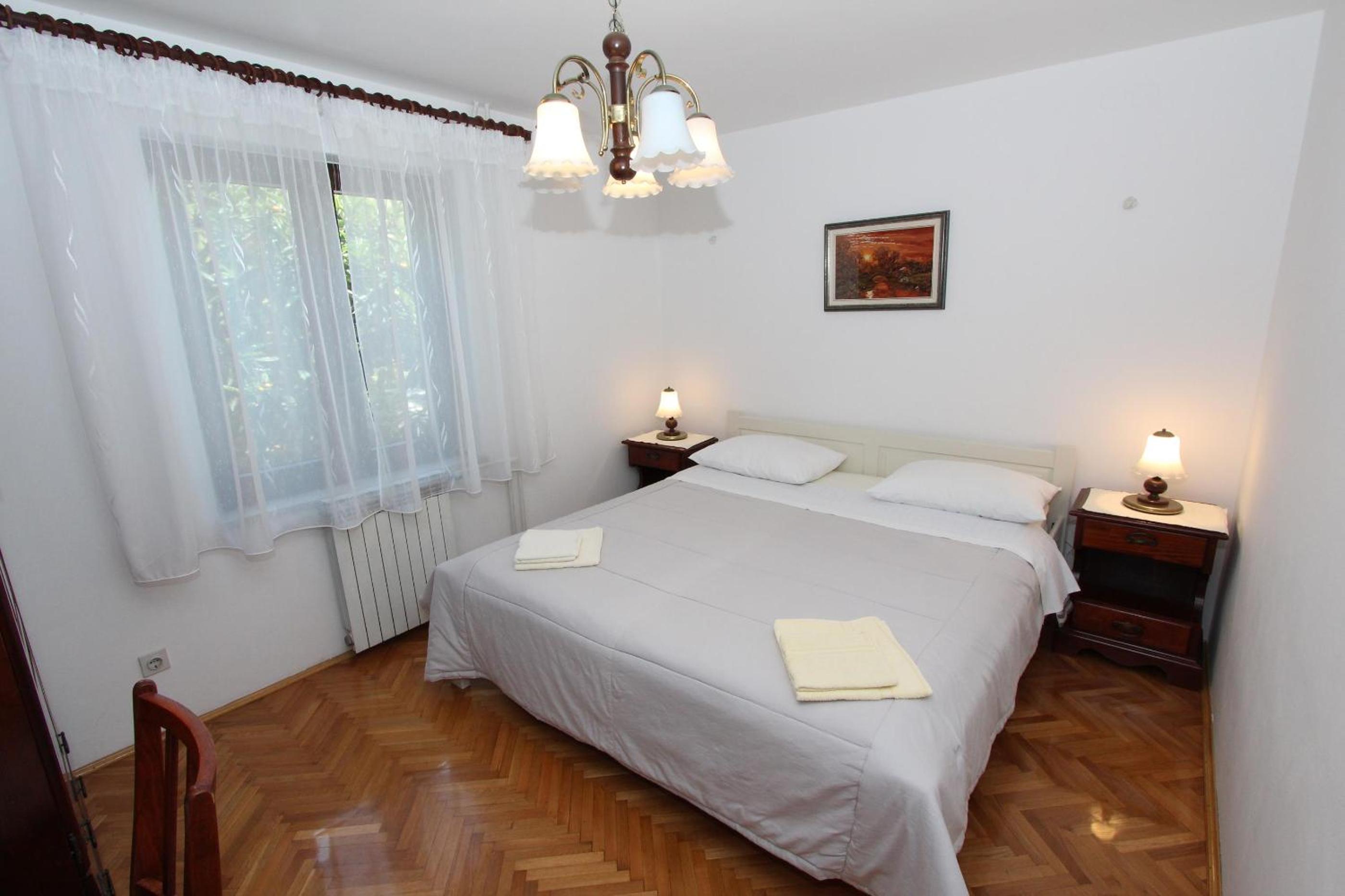 Apartments Lara