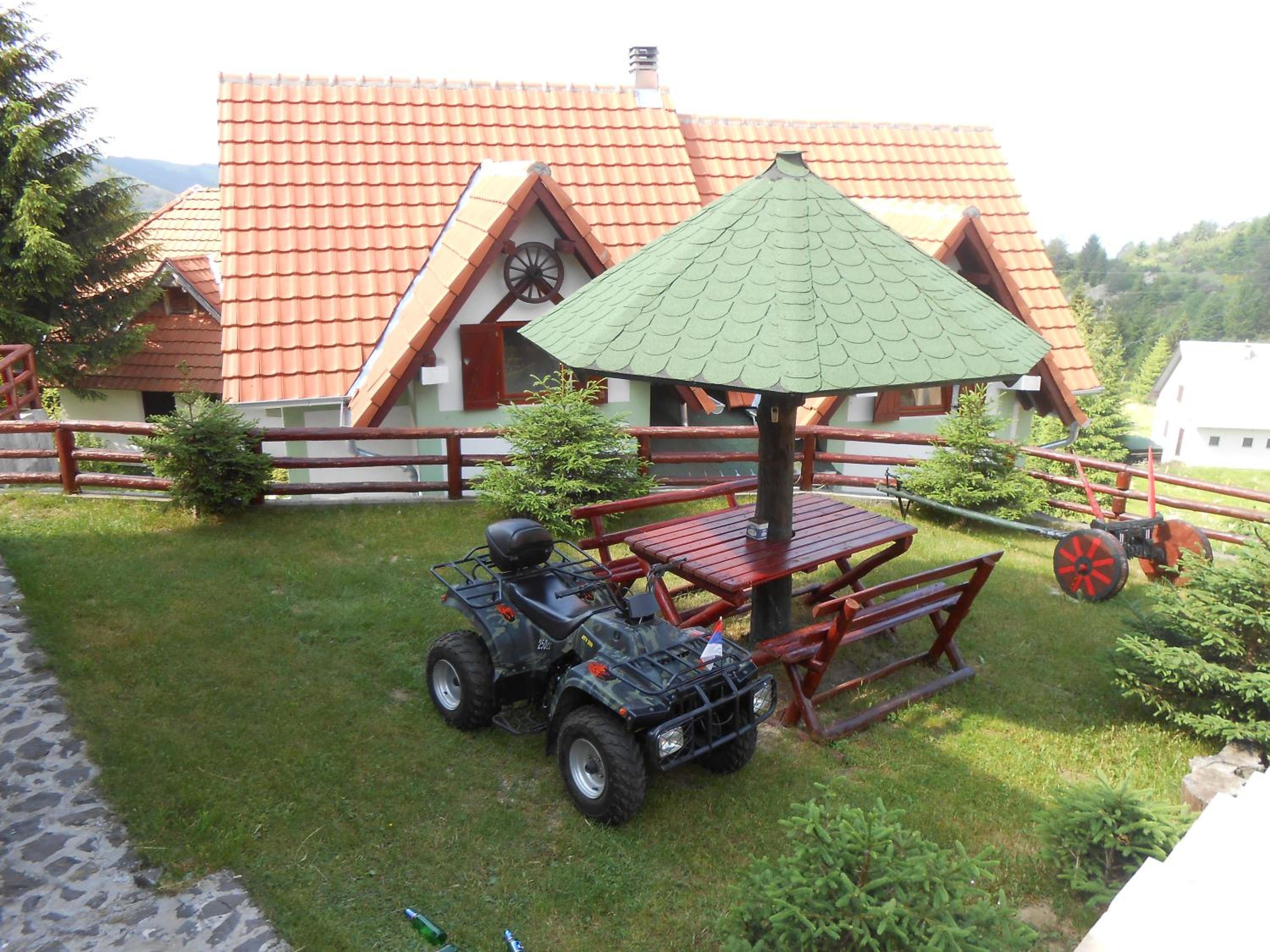Photo 42