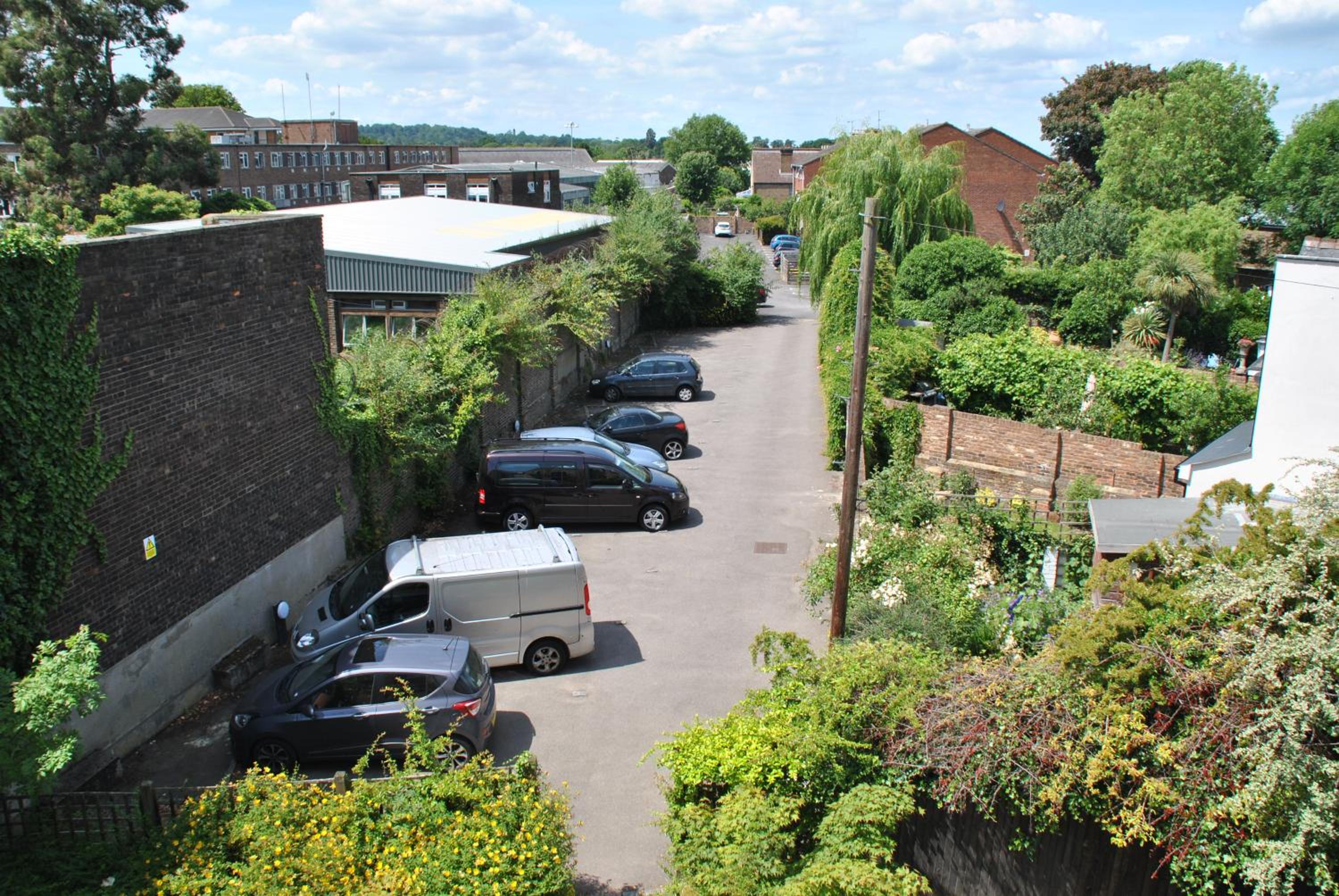 Lord Raglan House One Bedroom with Parking
