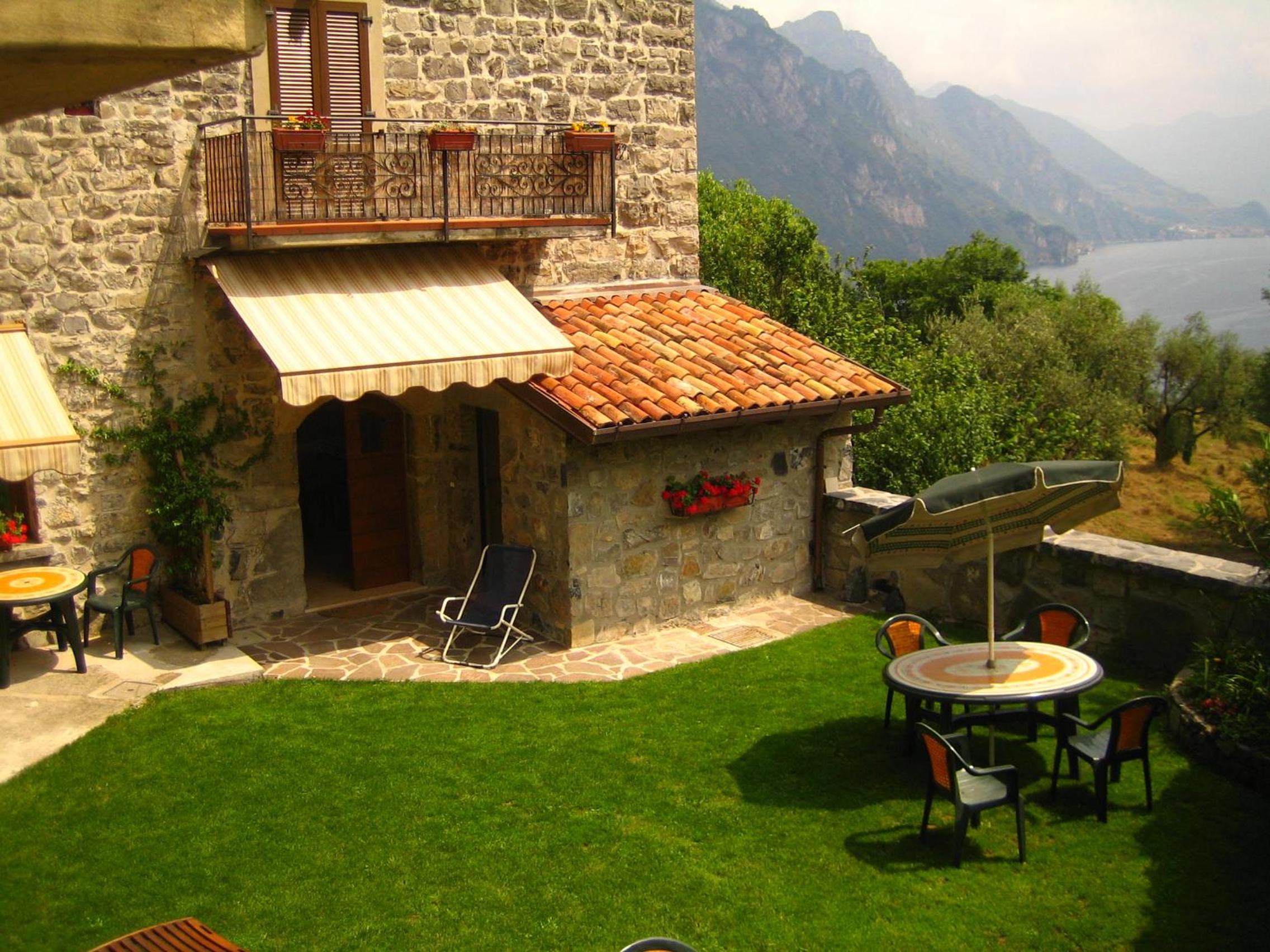 Castello di Zorzino Iseo lake
