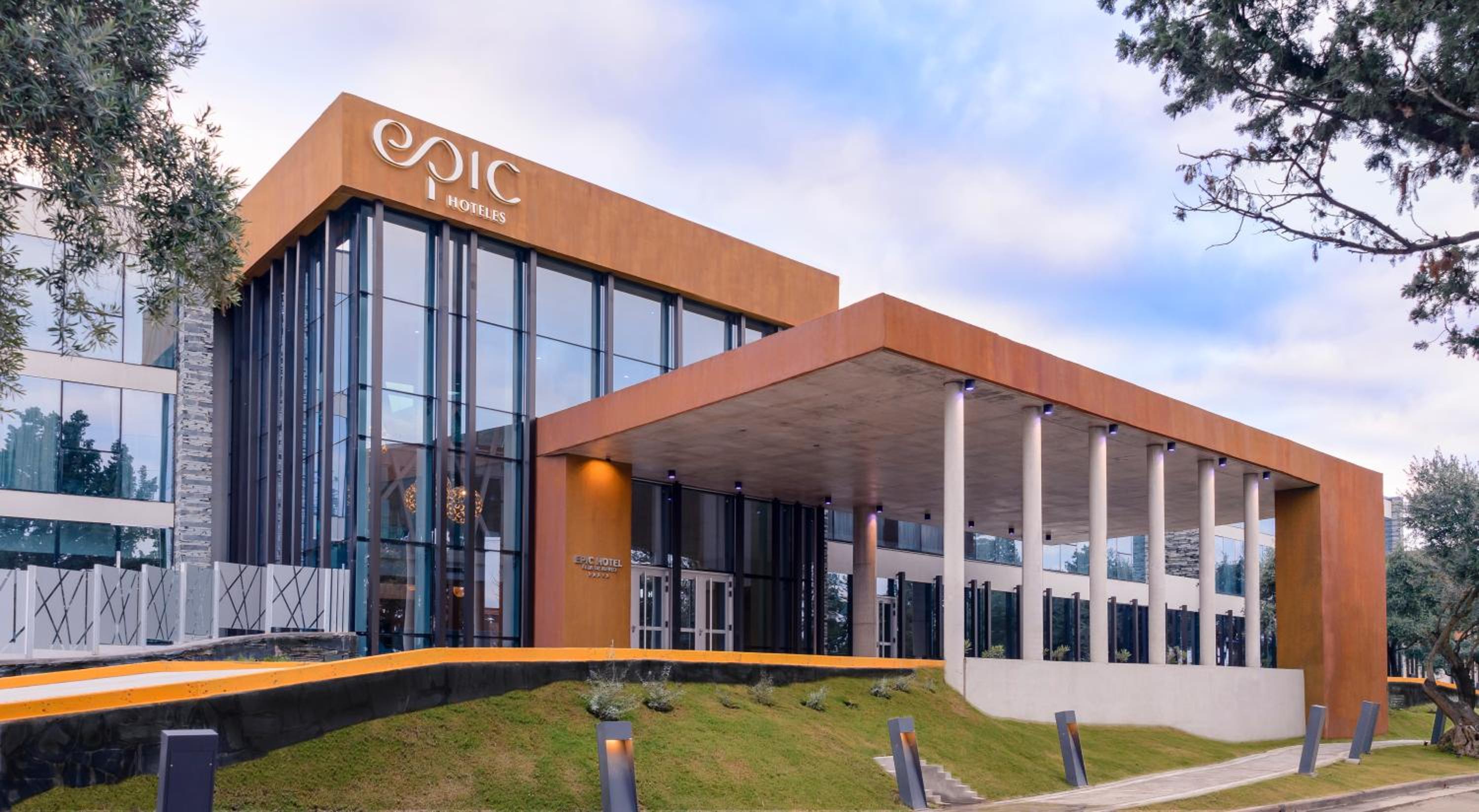 Hotel Epic Hotel Villa de Merlo - Image 1