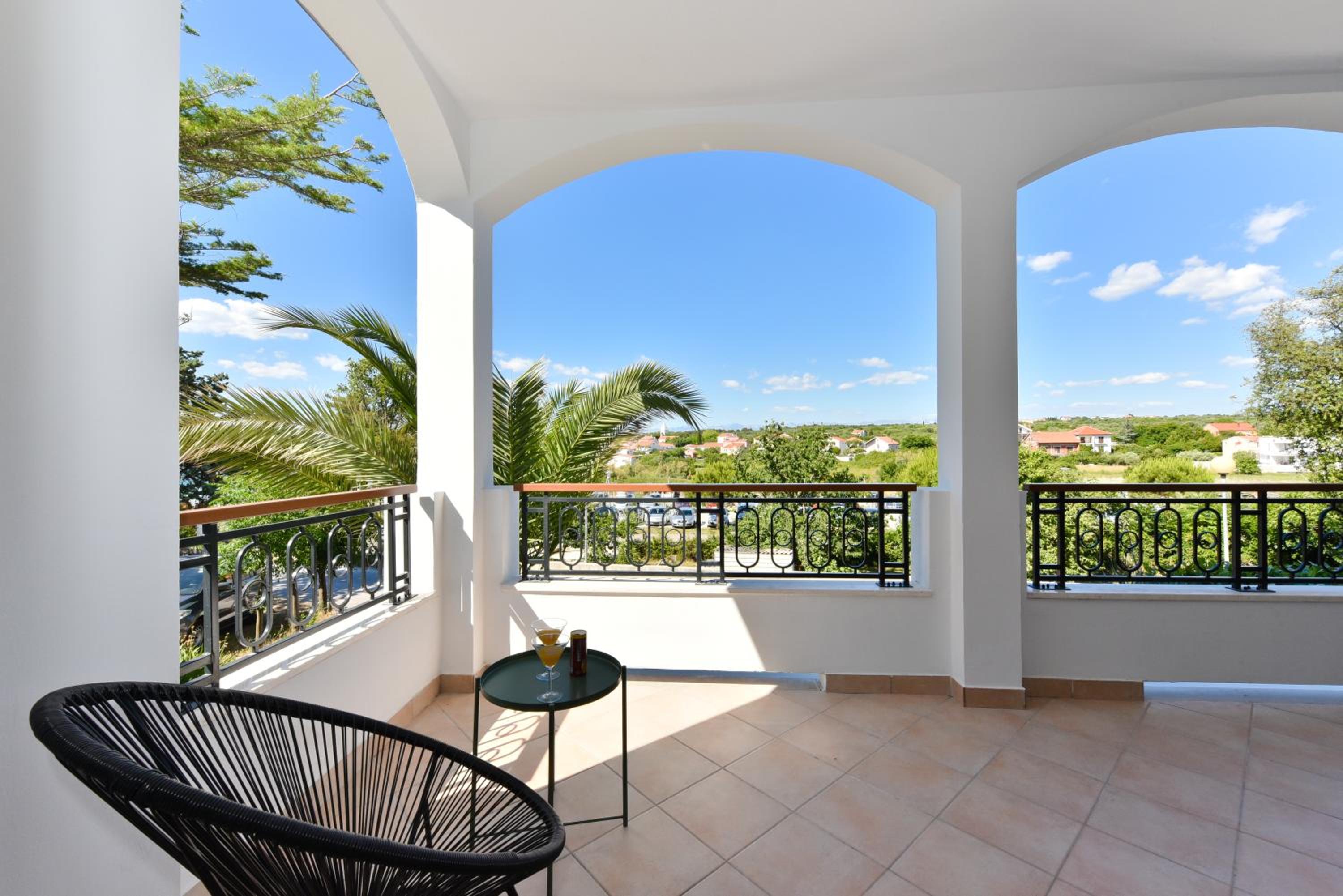 Mediterraneo Garden Apartments
