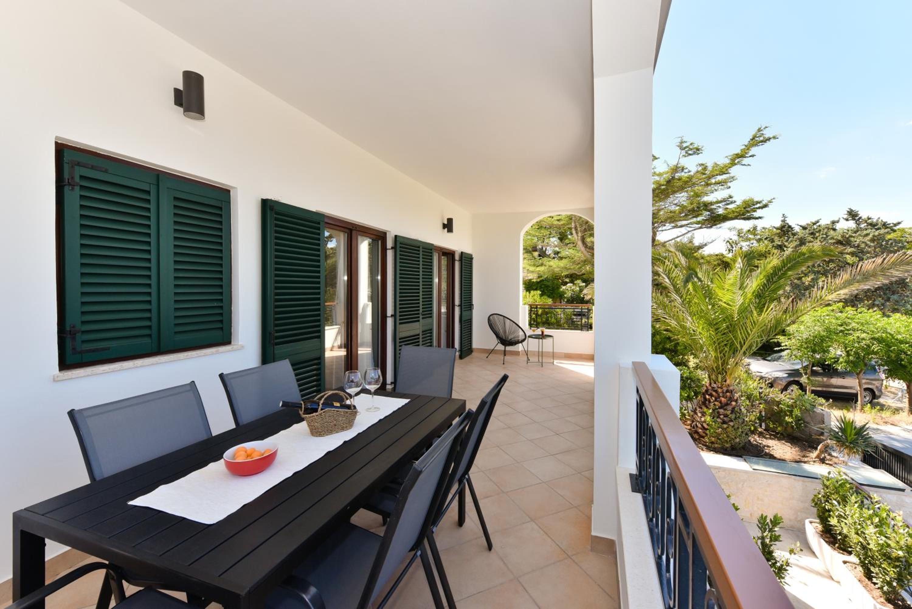 Mediterraneo Garden Apartments