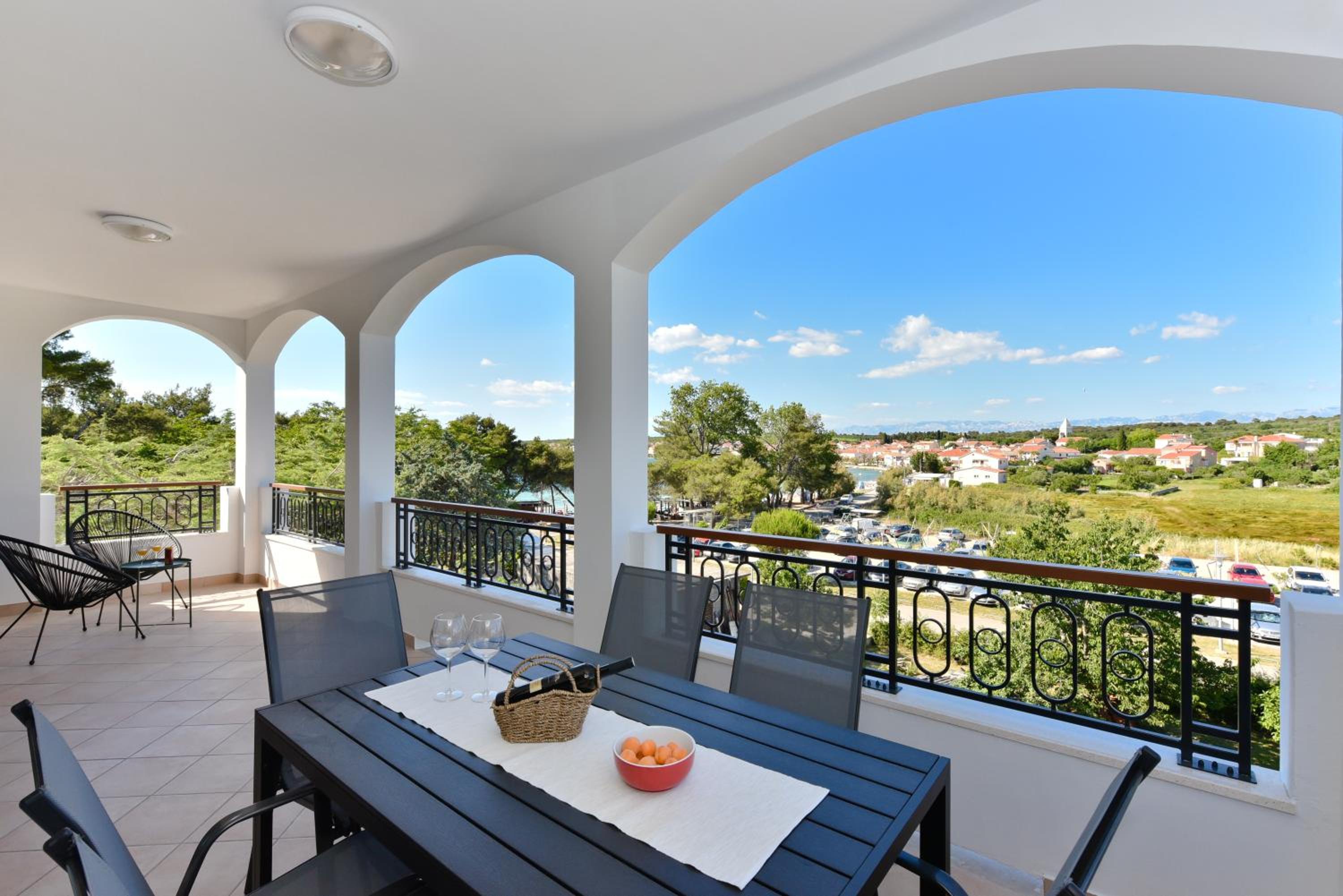 Mediterraneo Garden Apartments