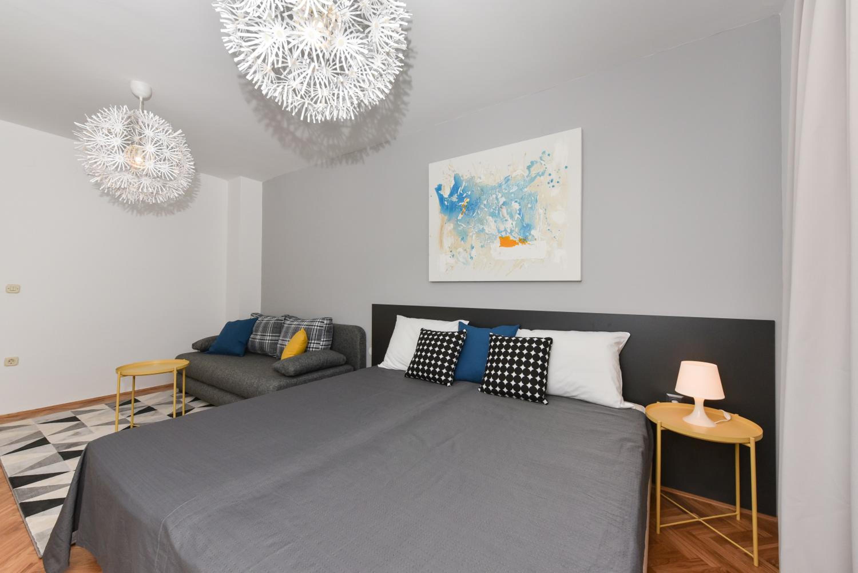 Mediterraneo Garden Apartments