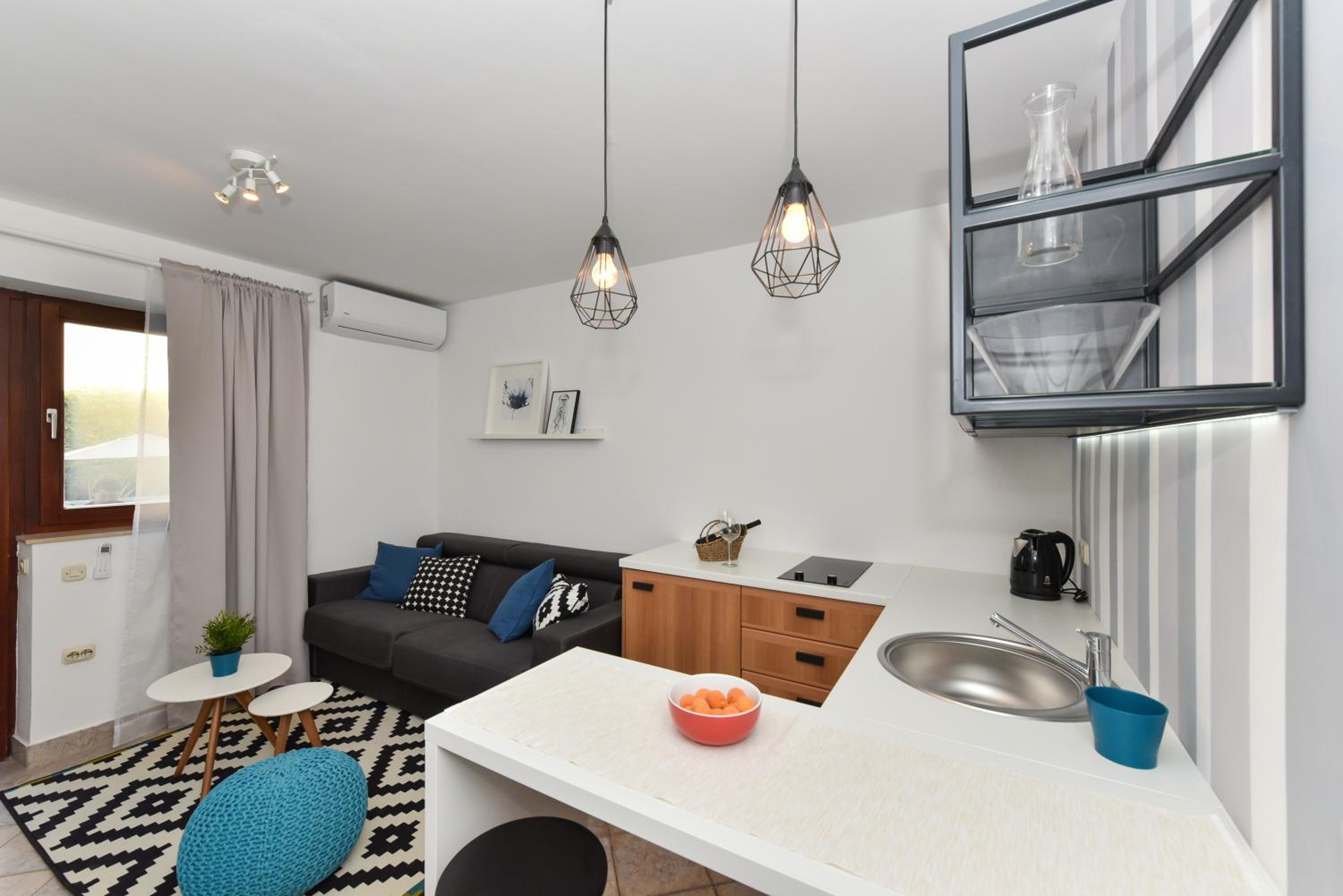 Mediterraneo Garden Apartments