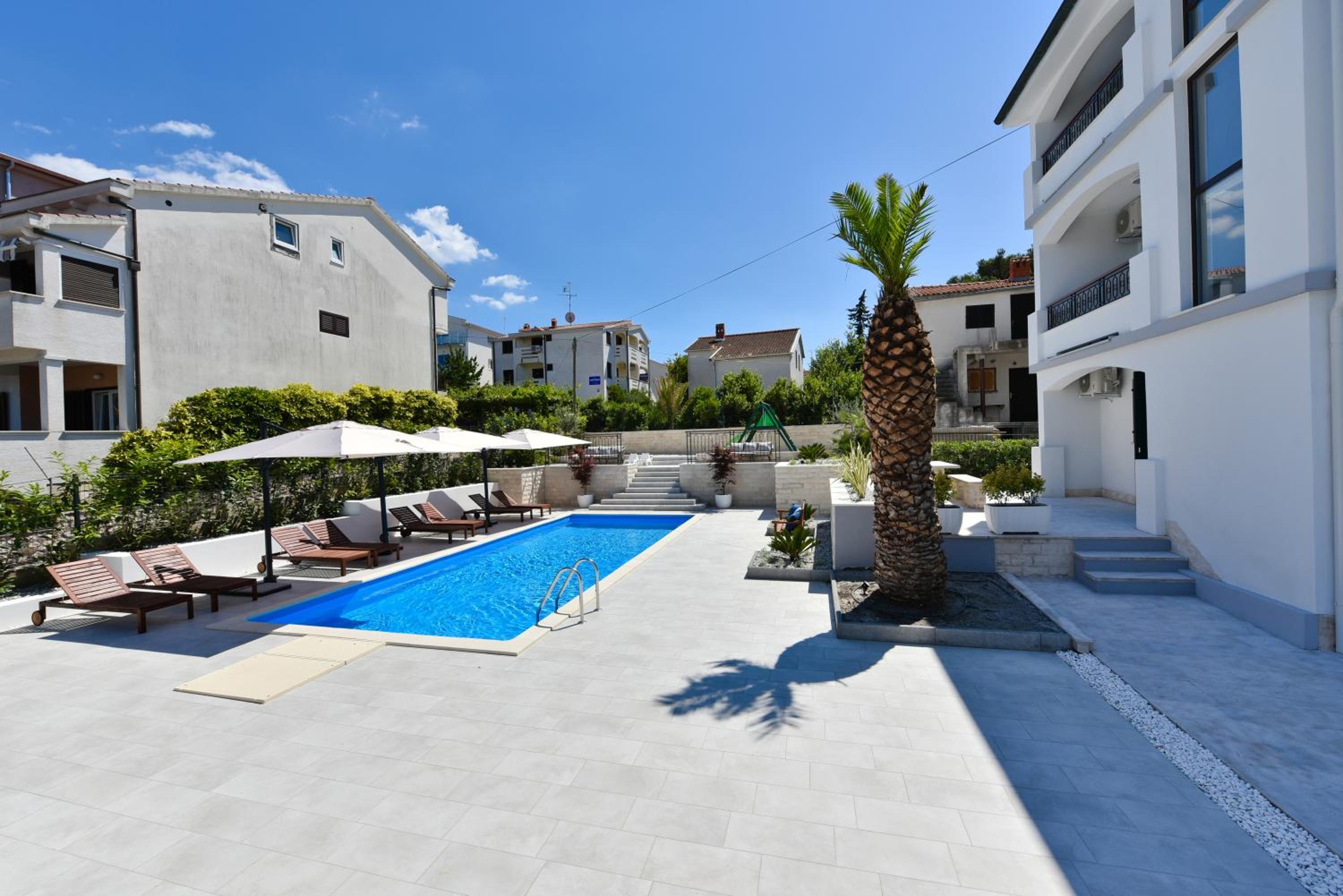 Mediterraneo Garden Apartments