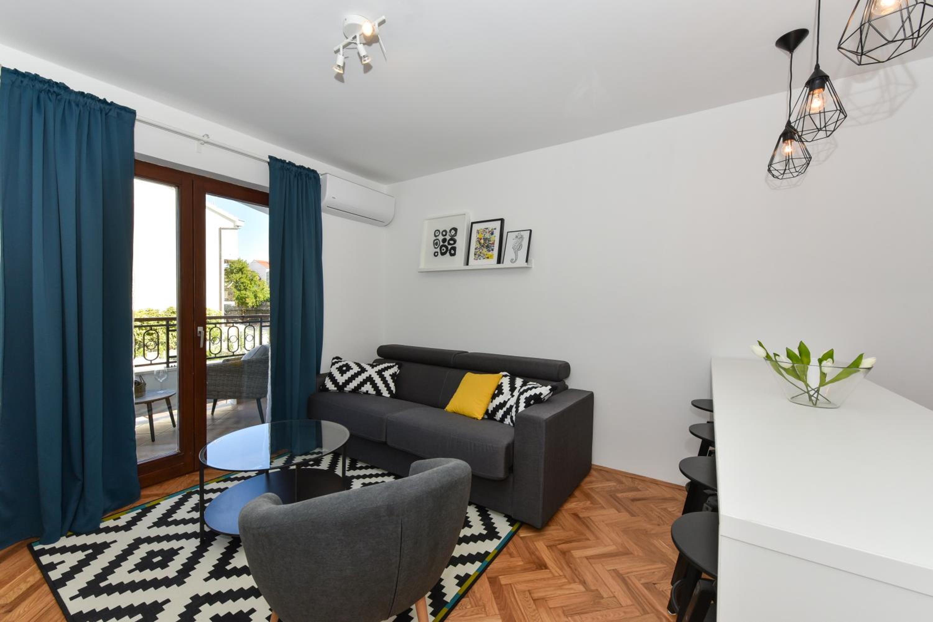 Mediterraneo Garden Apartments