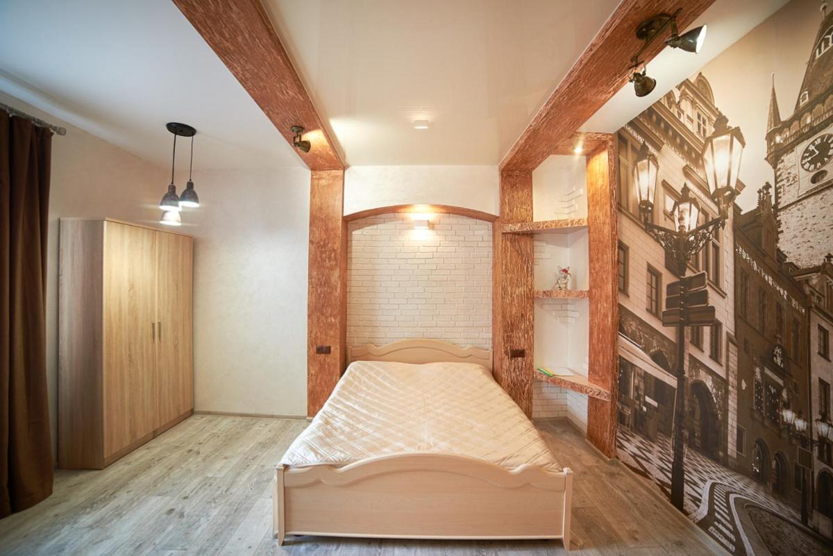 Apartment on Horodotska street