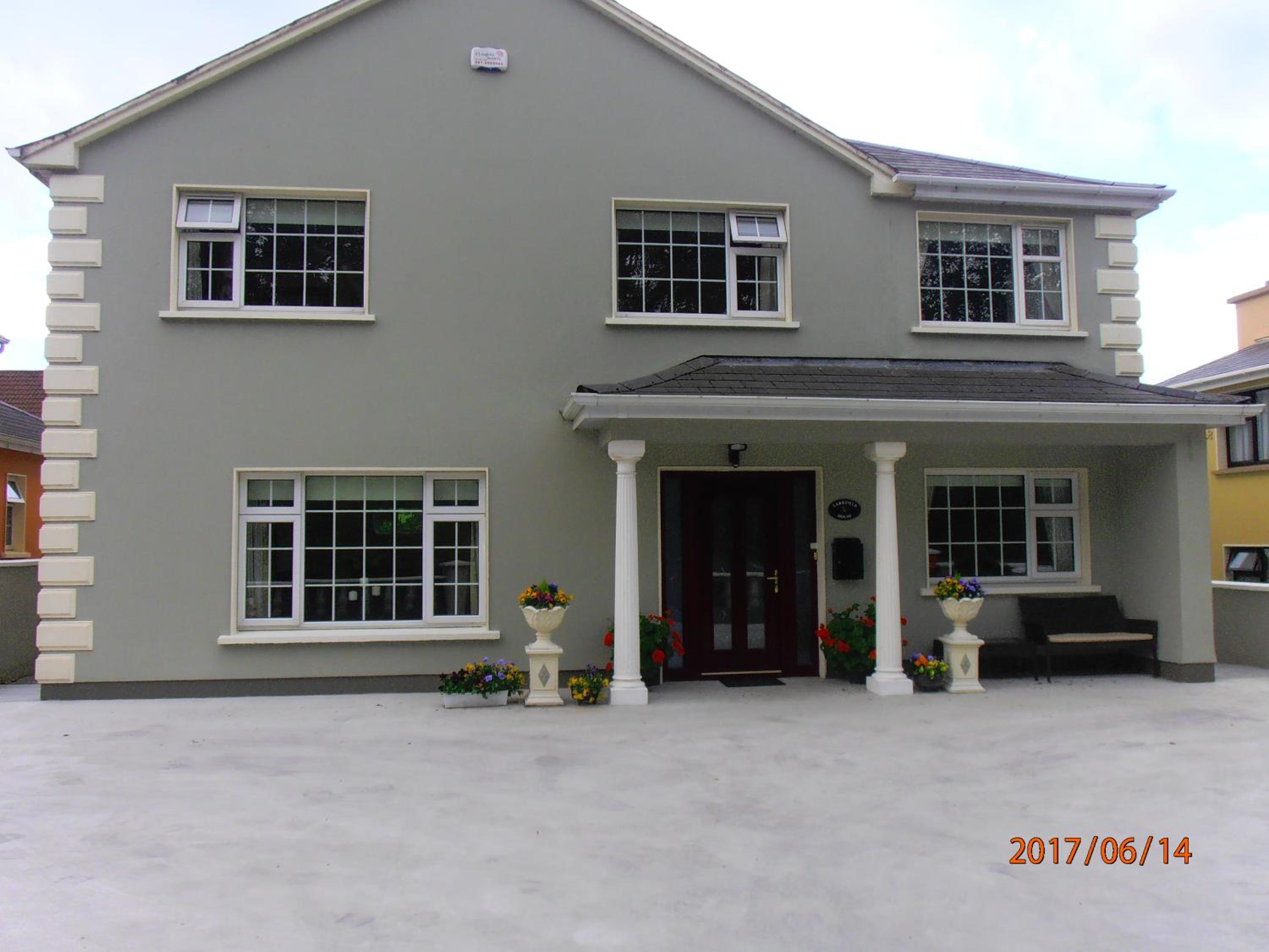 Hotel Larkfield House B&B, Ballycasheen Kerry V93 WD51 - Image 1