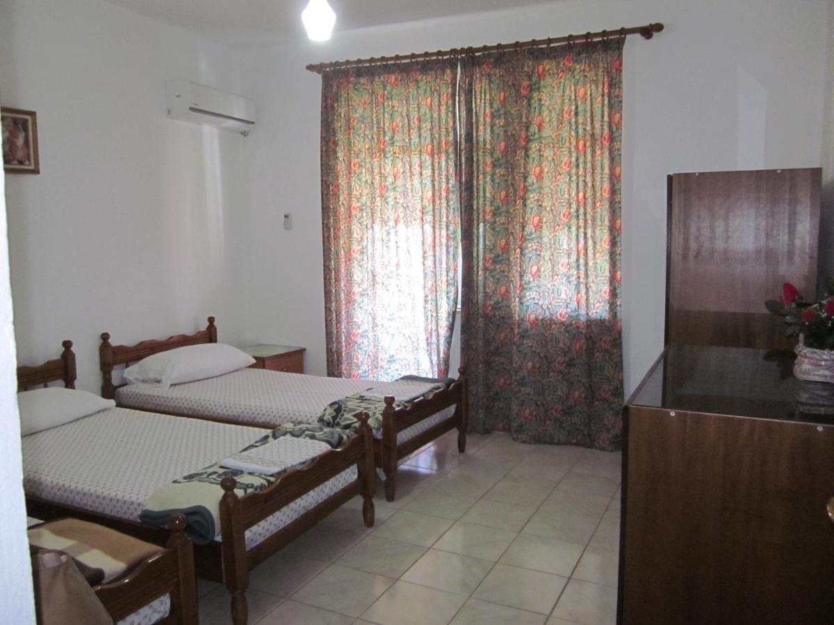 Guest House and Tavern Leo