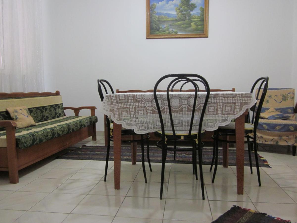 Guest House and Tavern Leo