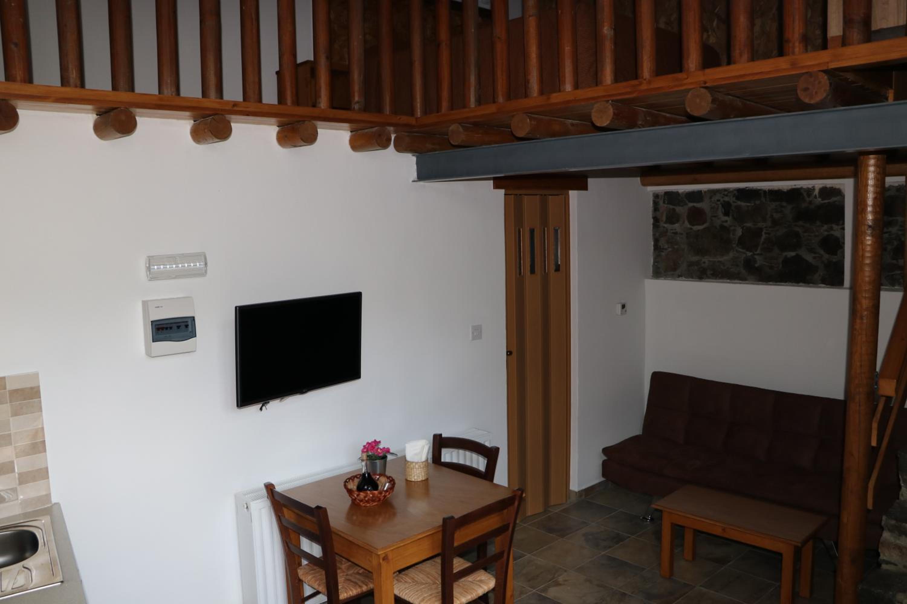 AgroSpito Traditional Guest House