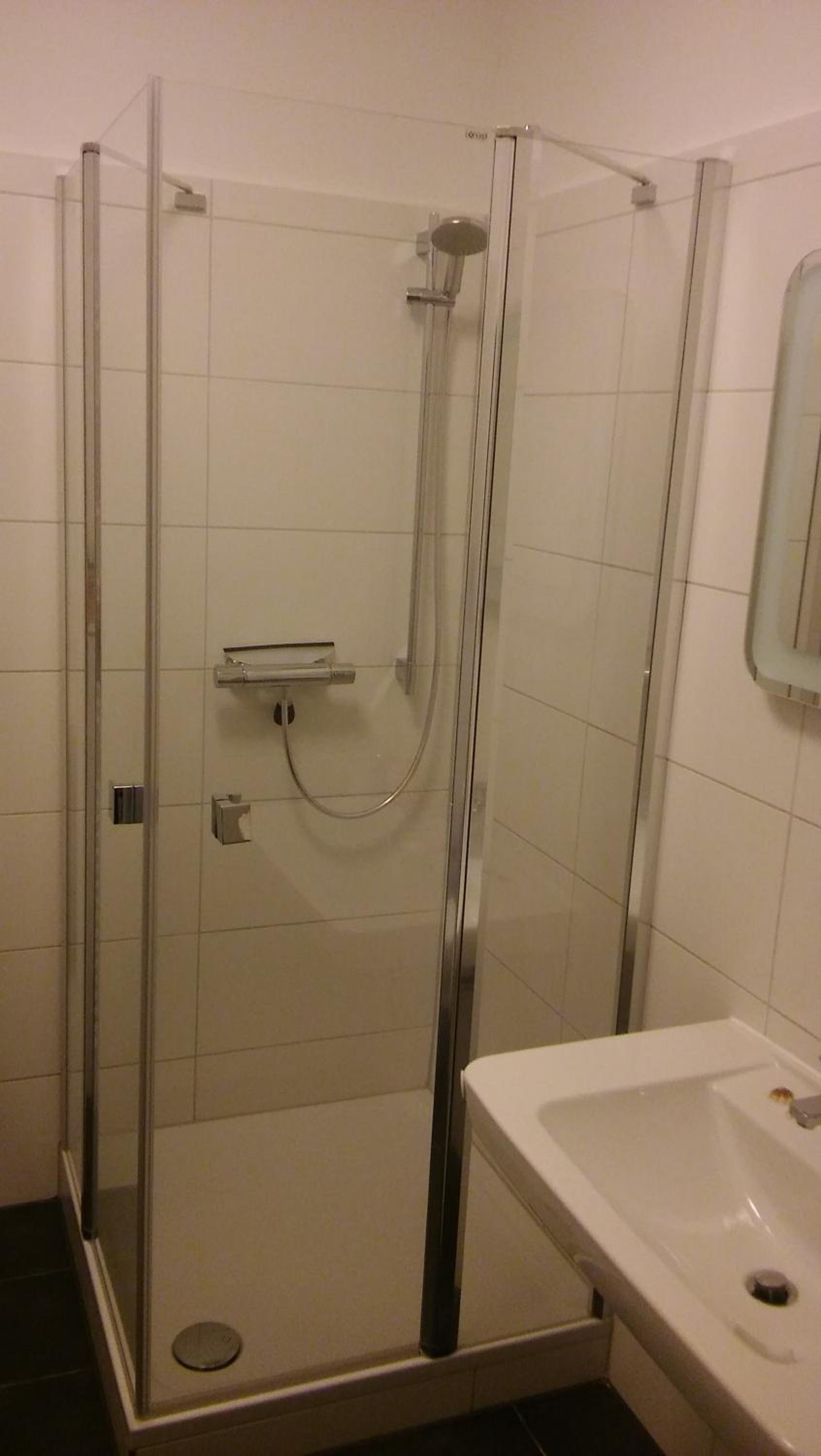 Casa Herkules en Kassel — bathroom