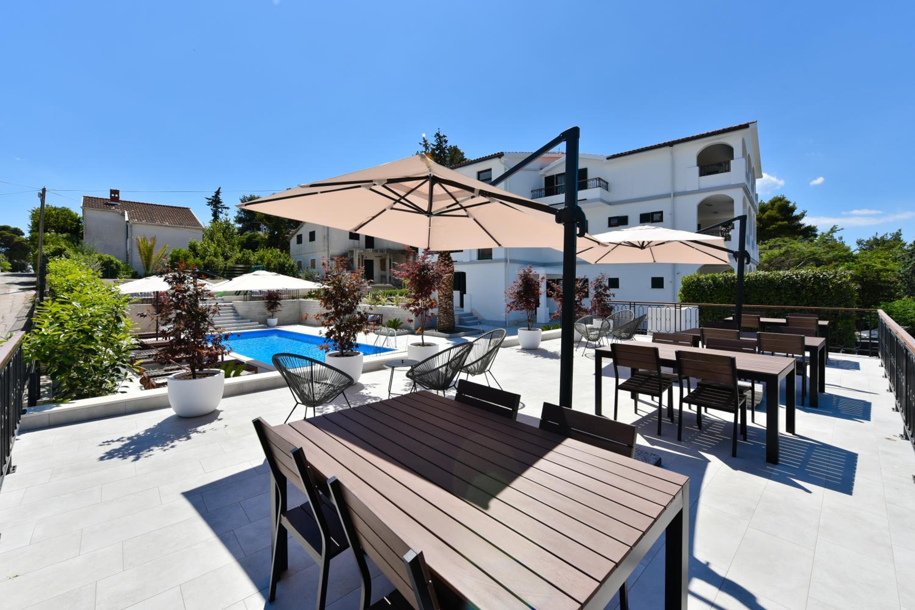 Mediterraneo Garden Apartments