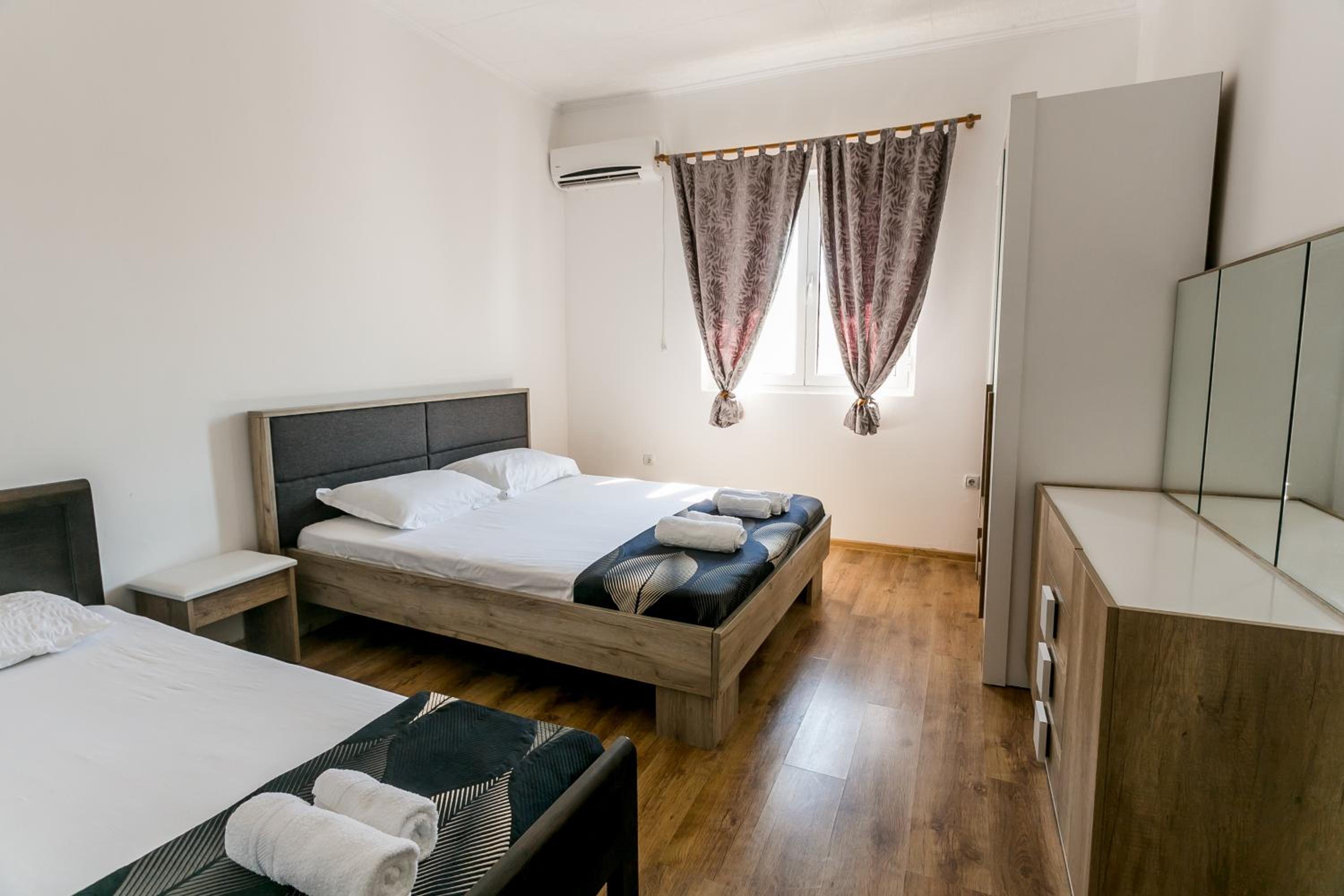 Tramonto Apartments