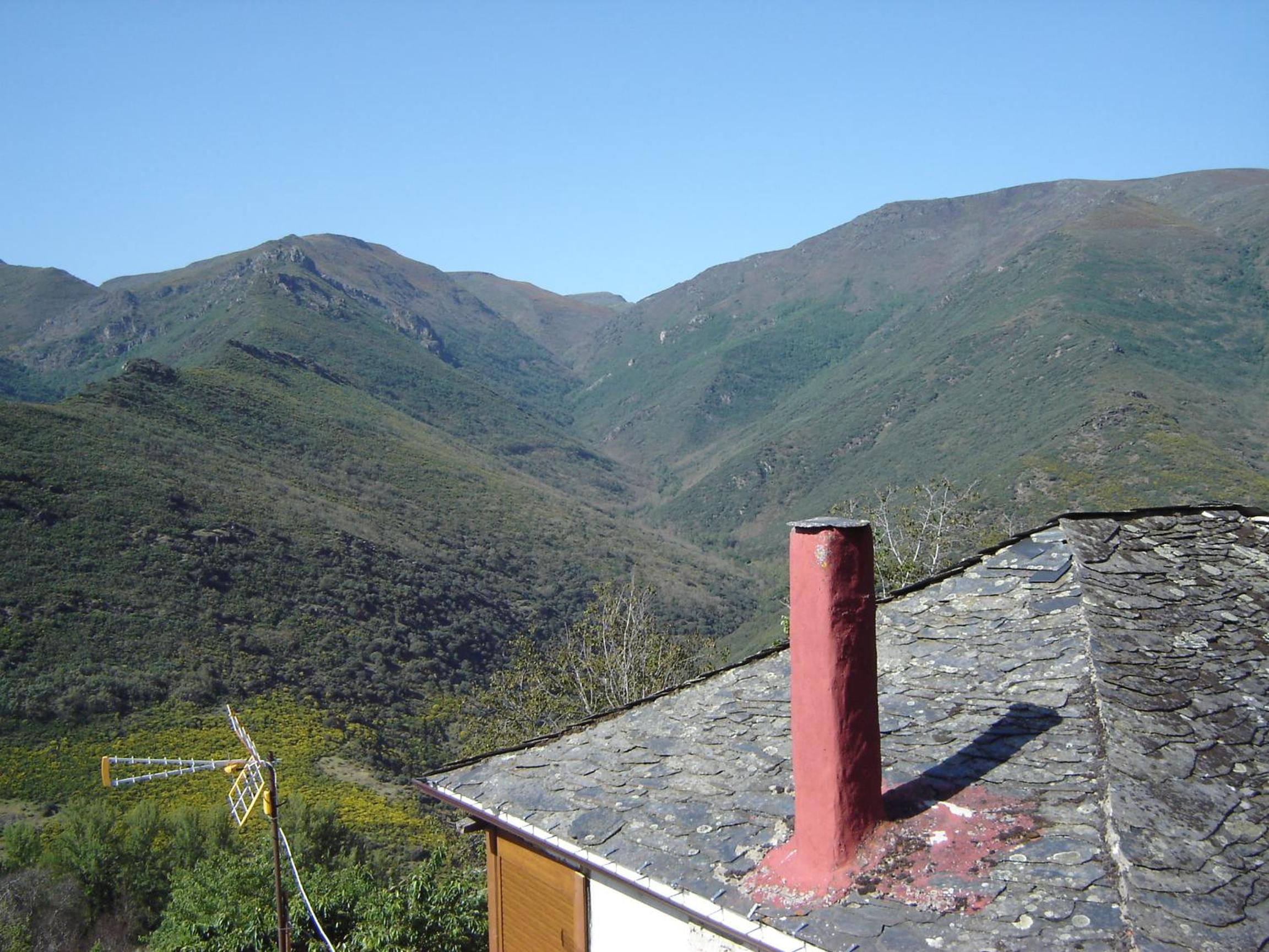 Carriles Romanos view 4