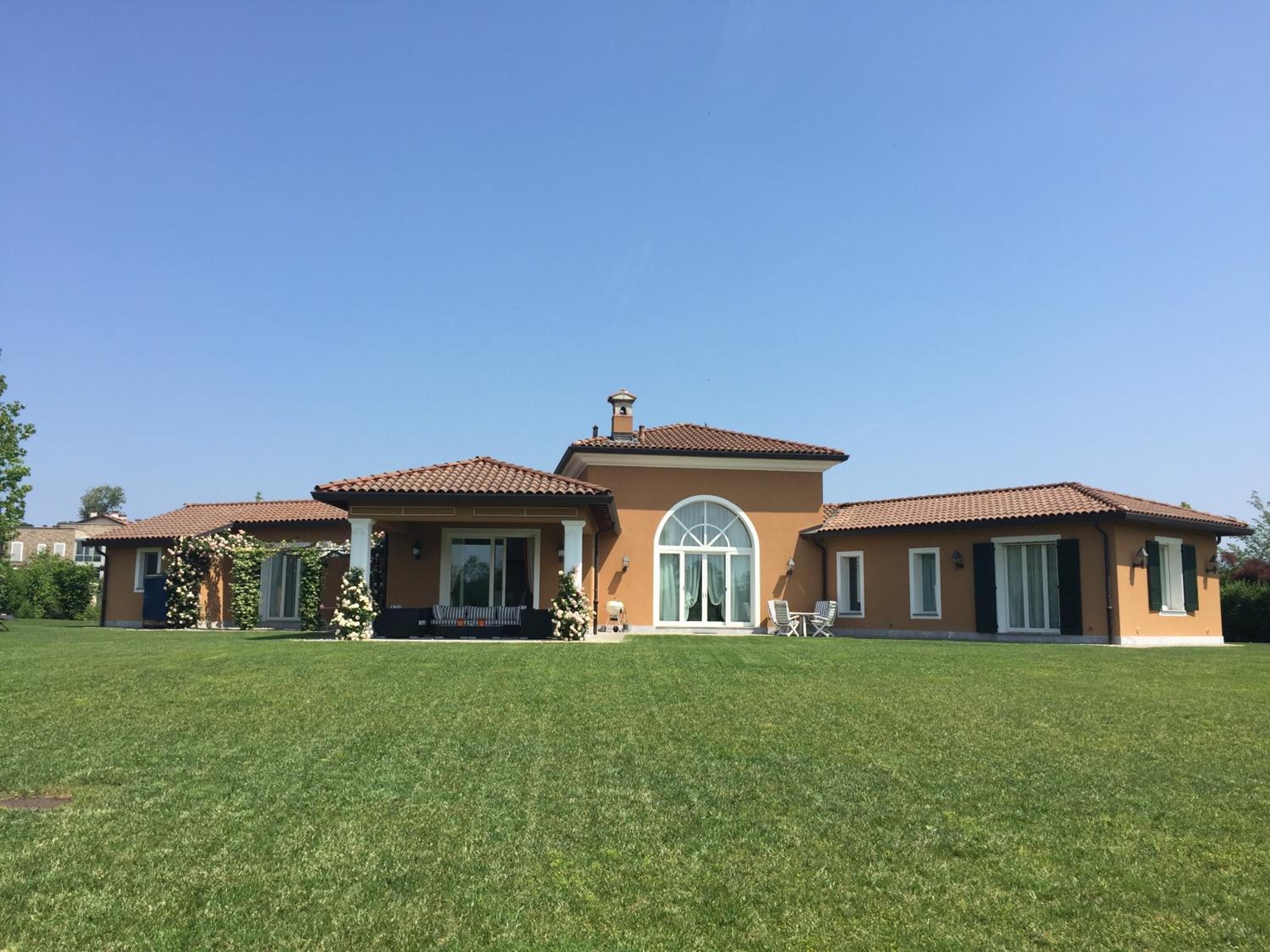 Hotel Front Row Golf Villa Bogogno - Image 1