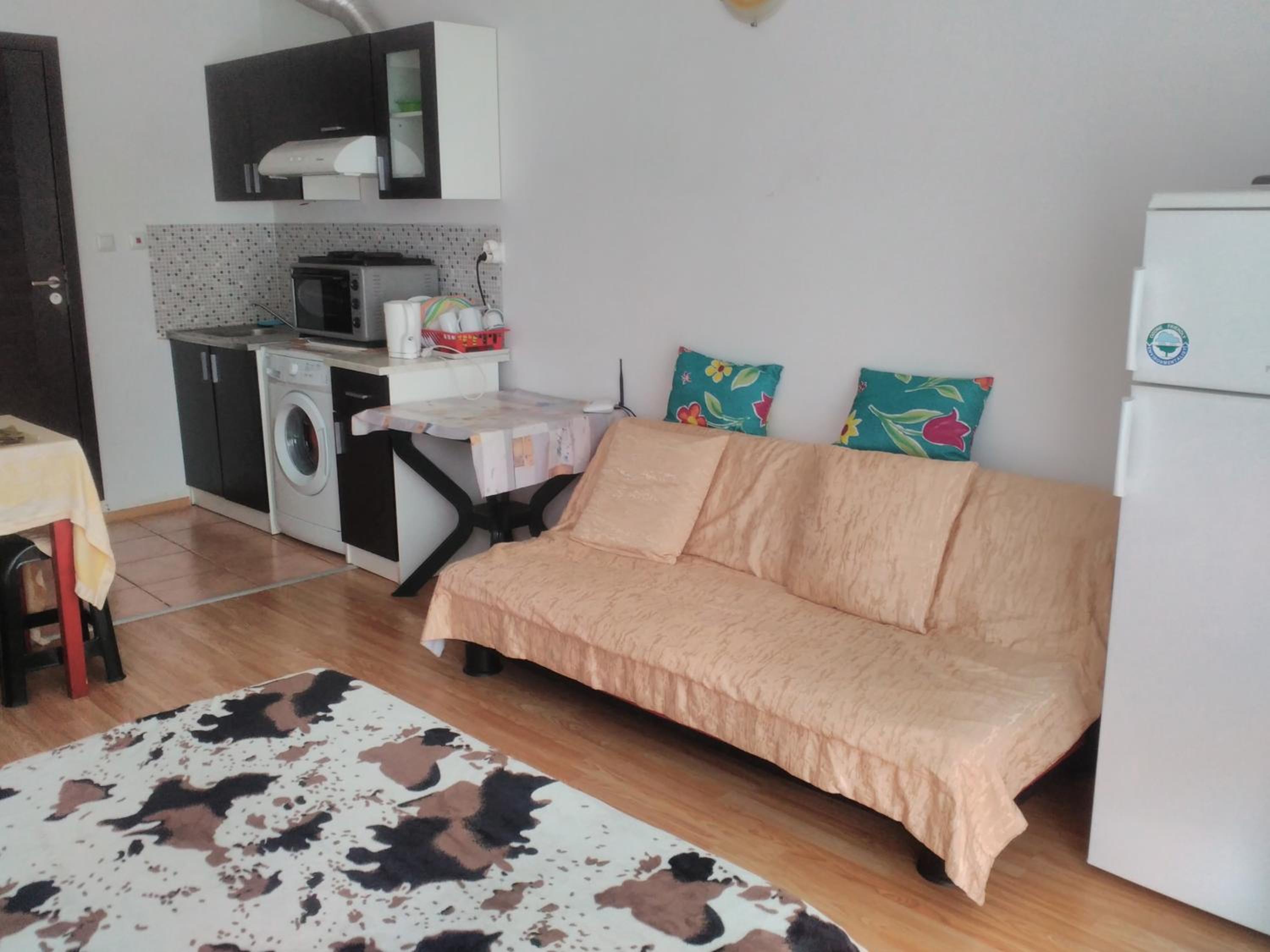 Photo 10