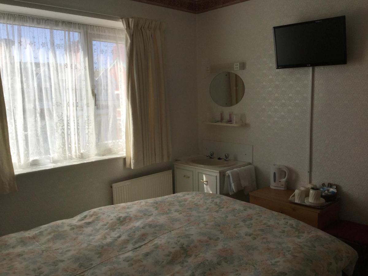Photo 12