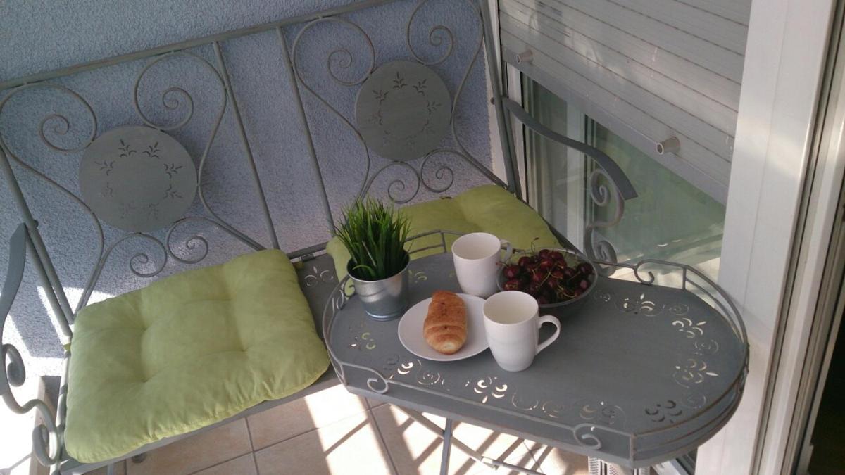 Photo 33
