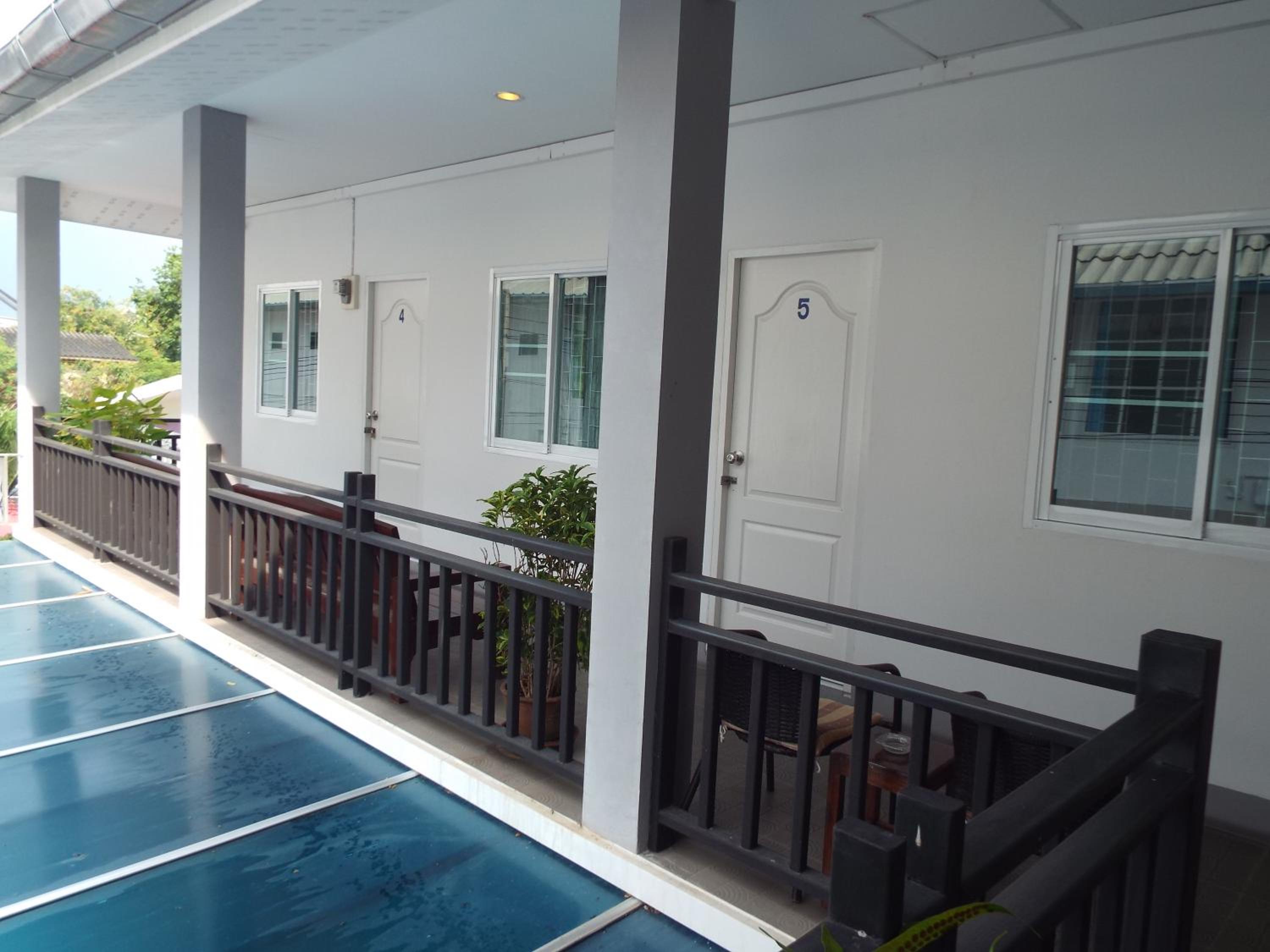 Grandma Kaew House