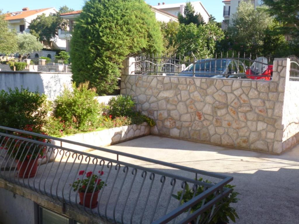 Photo 64