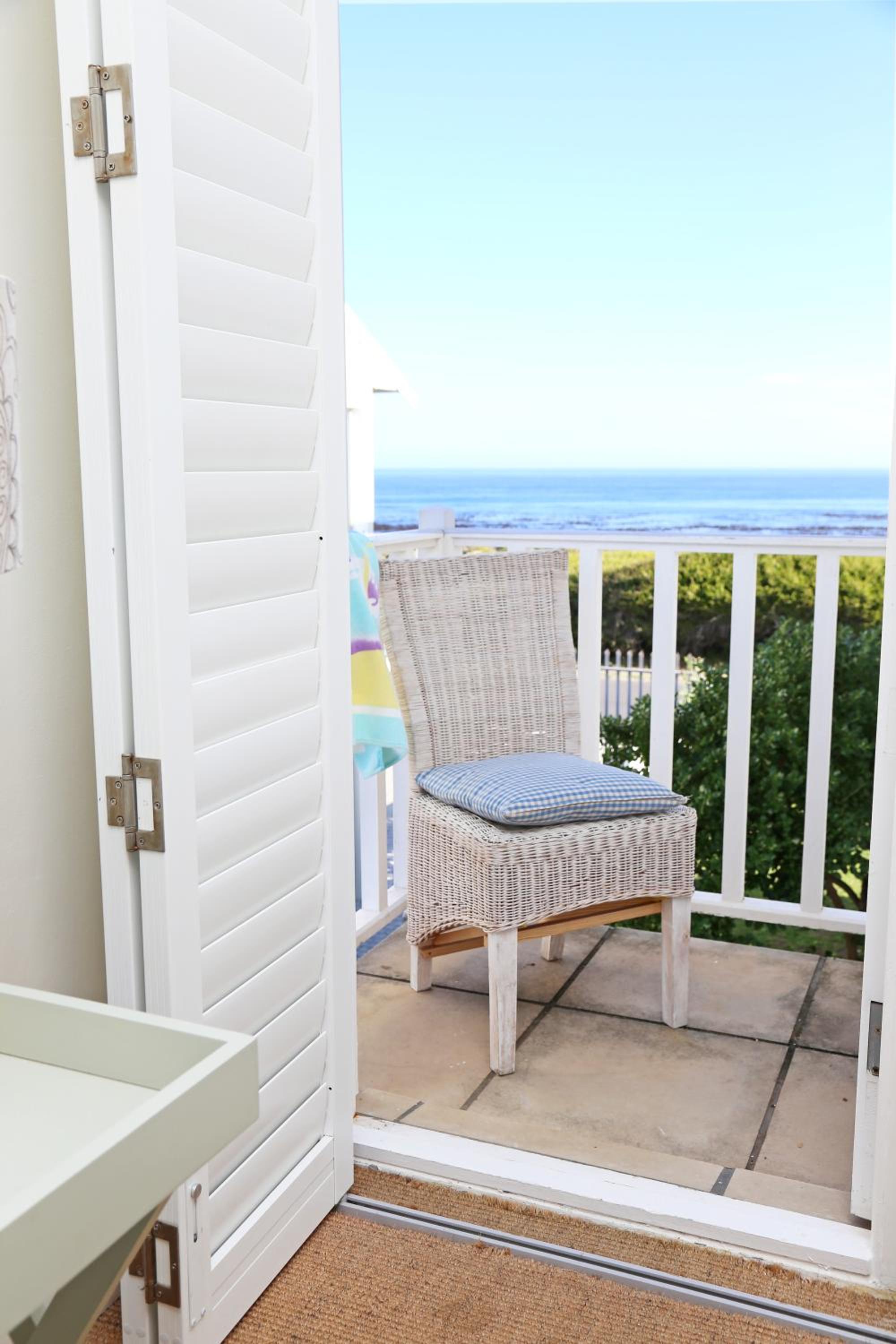 Hermanus Vacations - Shore's Edge Luxury Oceanfront Home - Property Image 38