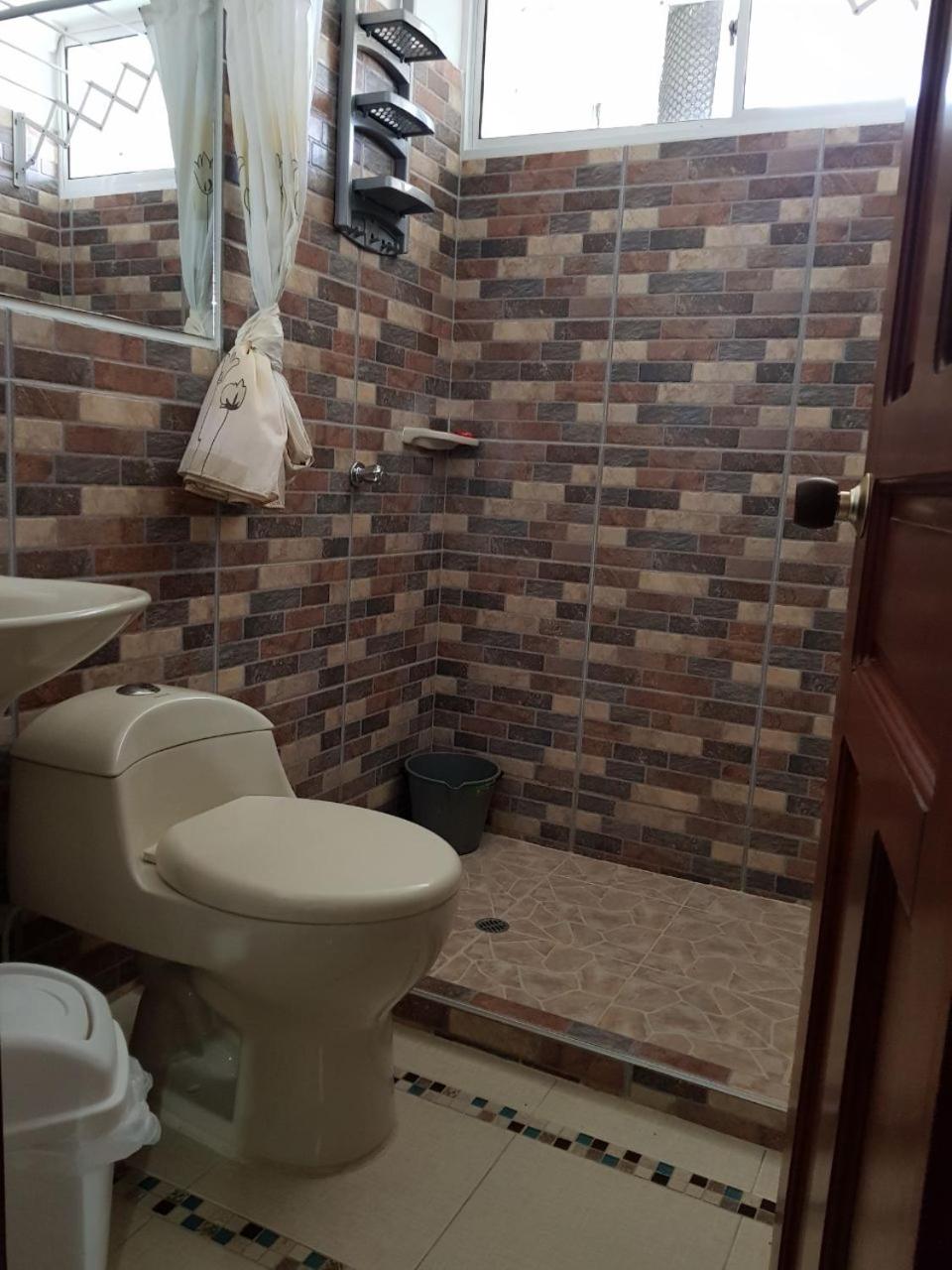 Apartamentos Freddy's Tours