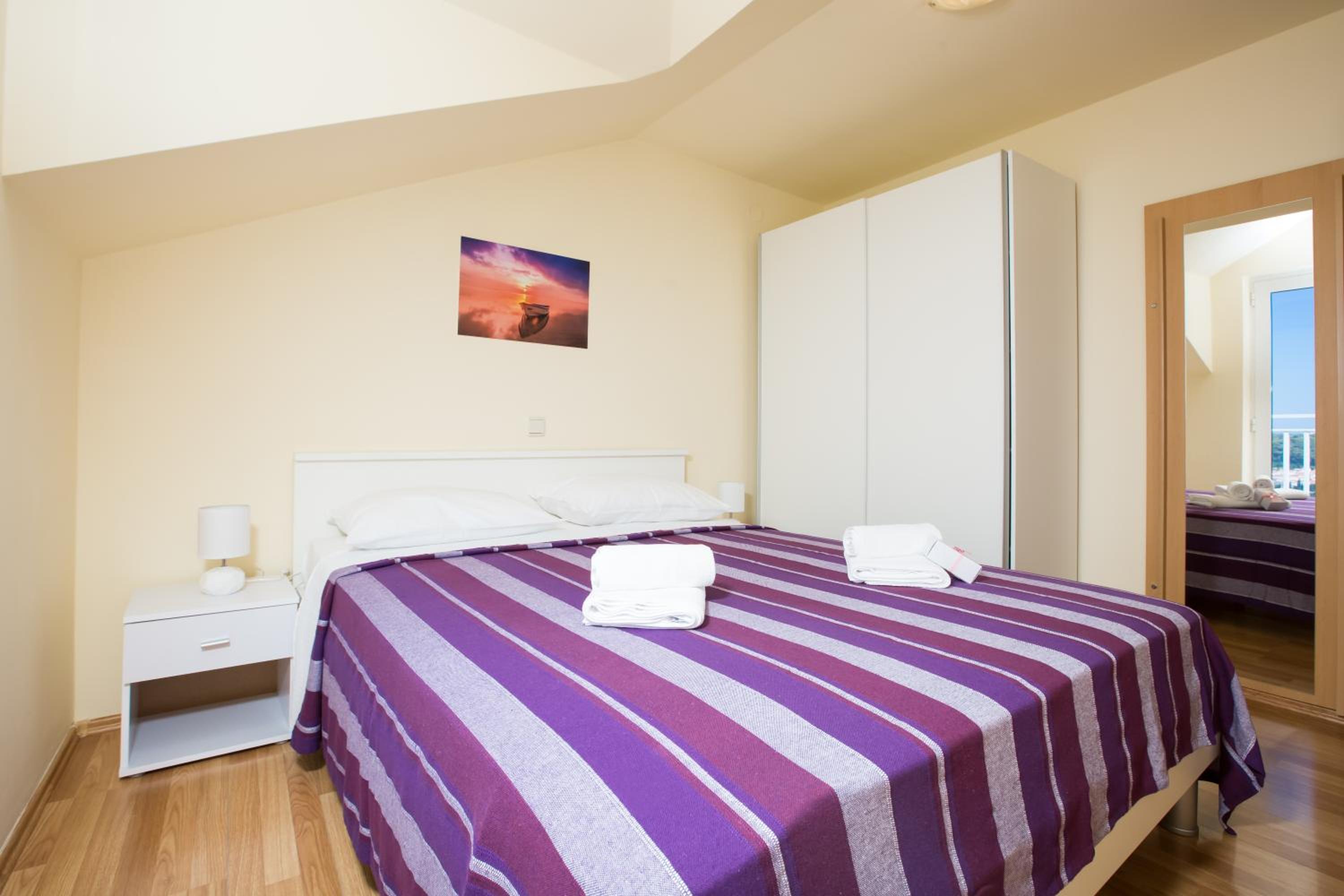 Solis Occasus Apartment
