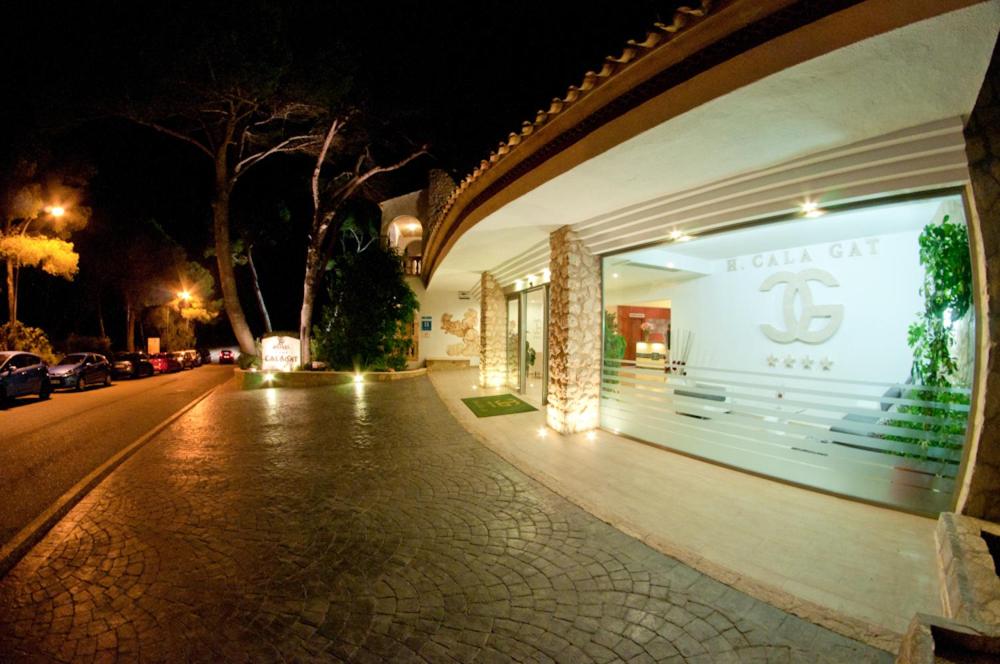 hotel building