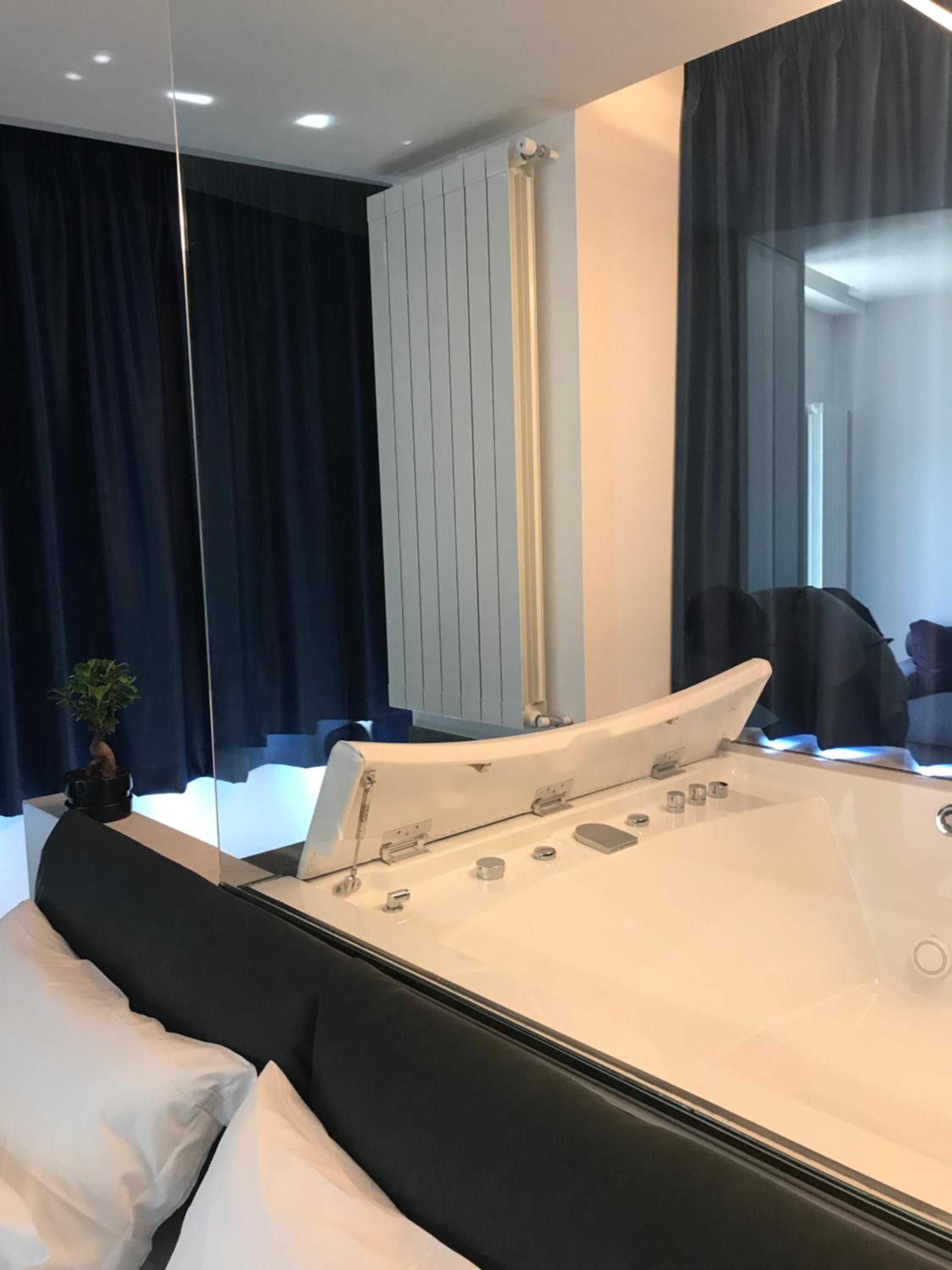 The Boutique Napoli Suite