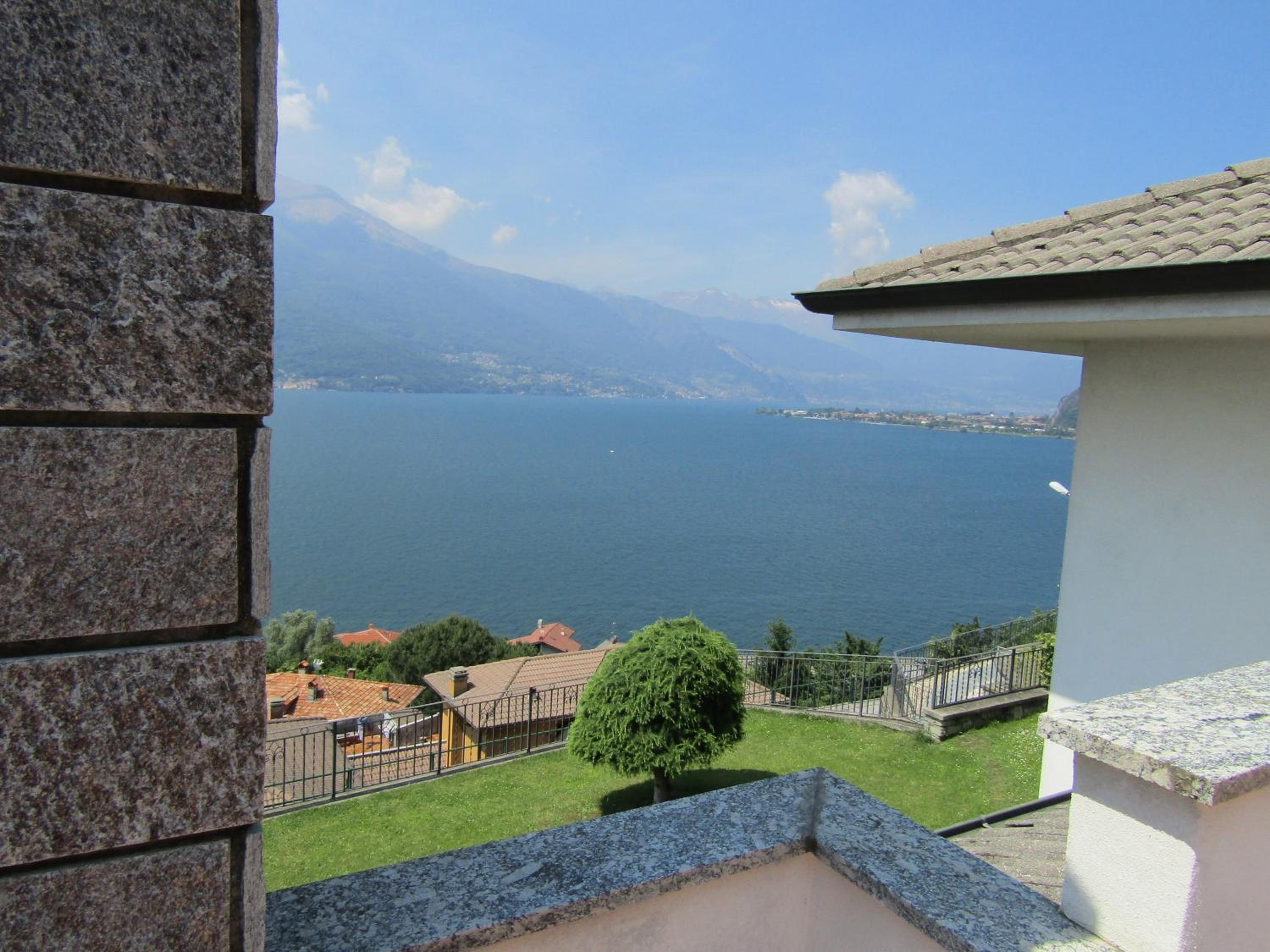 LUCY'S HOUSE view 3