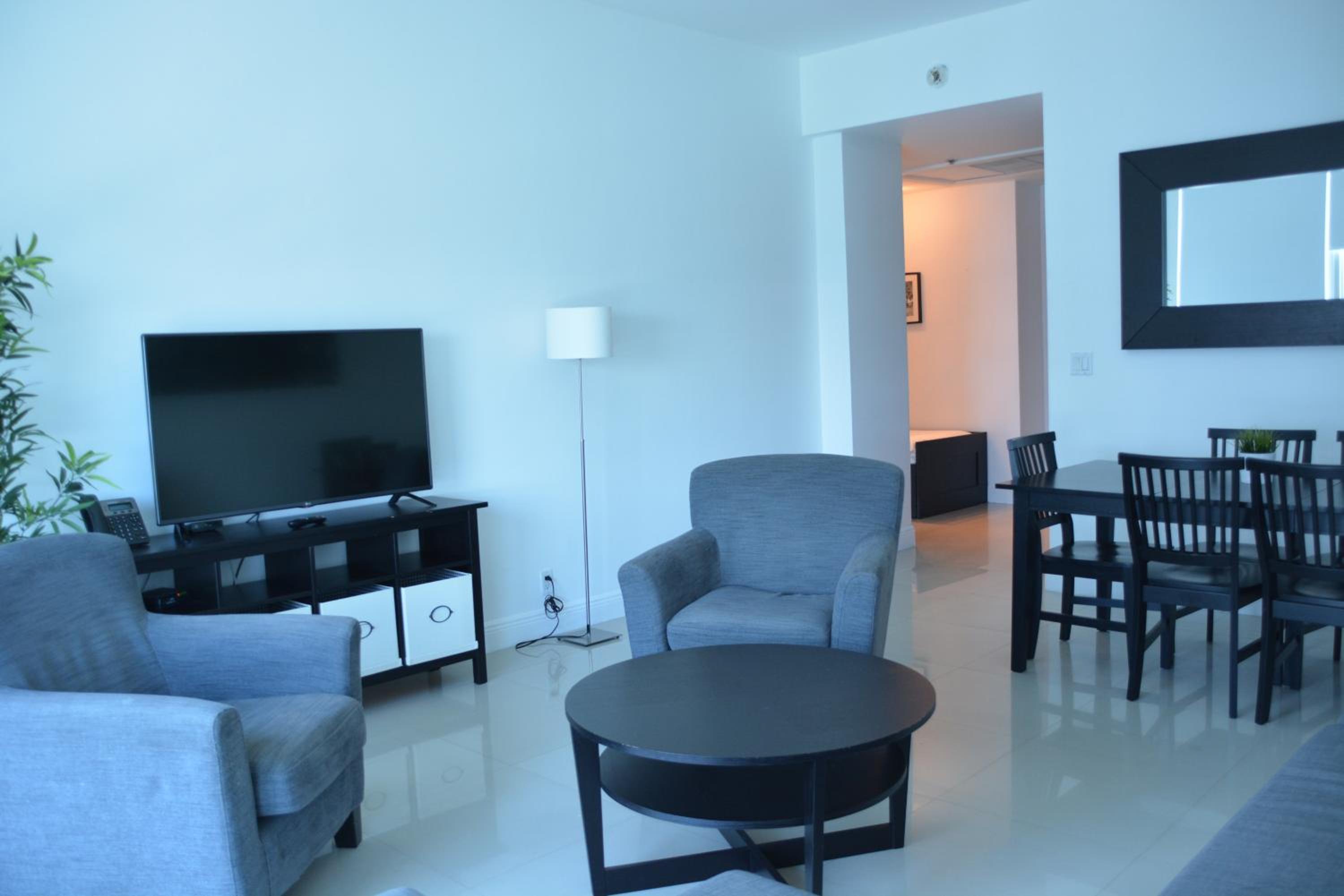 New Point Miami Beach Apartments